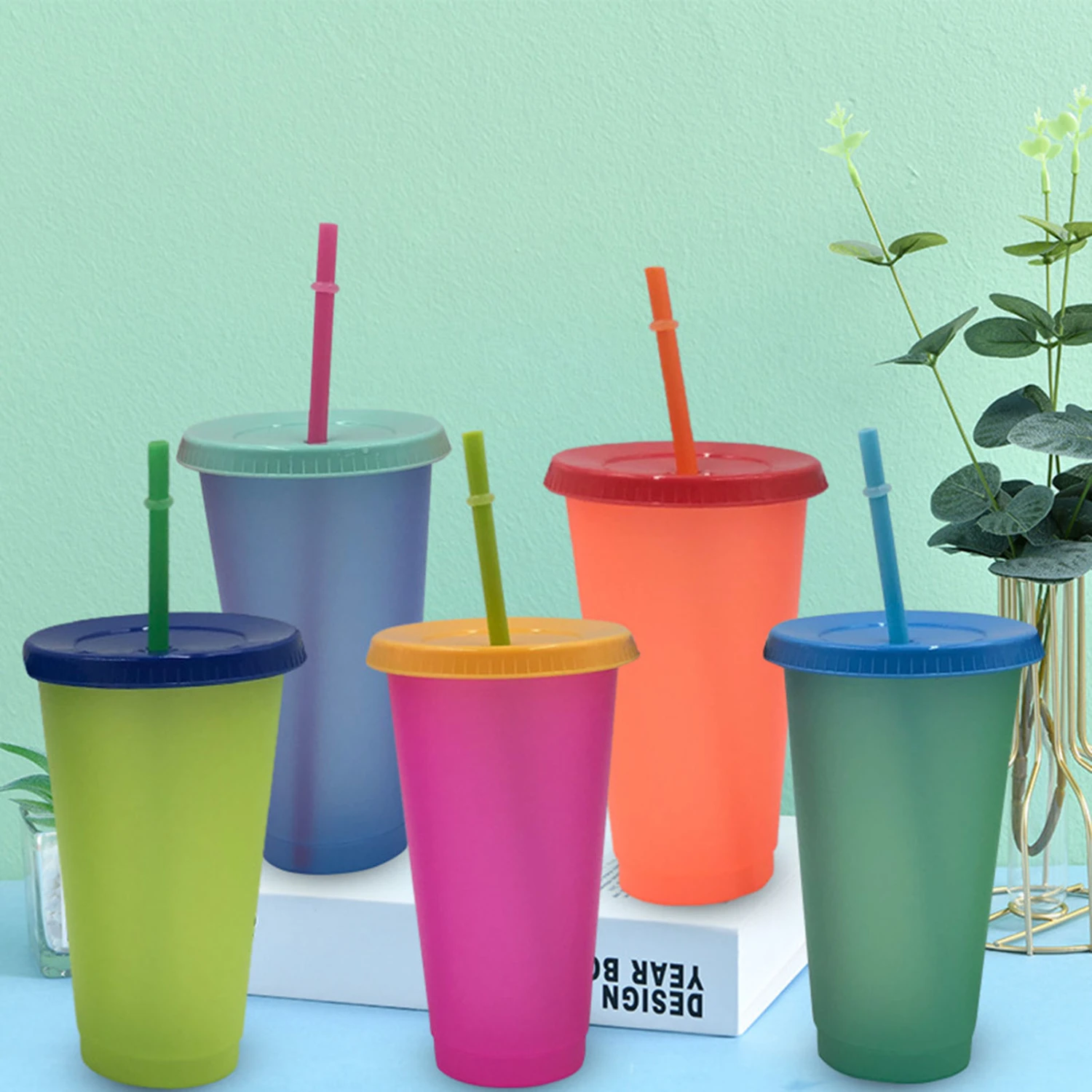 600-700ml Straw Cup Thermal Discoloration with Cover High Capacity Frosted Heat And Cold Discoloration Cup Daily Use