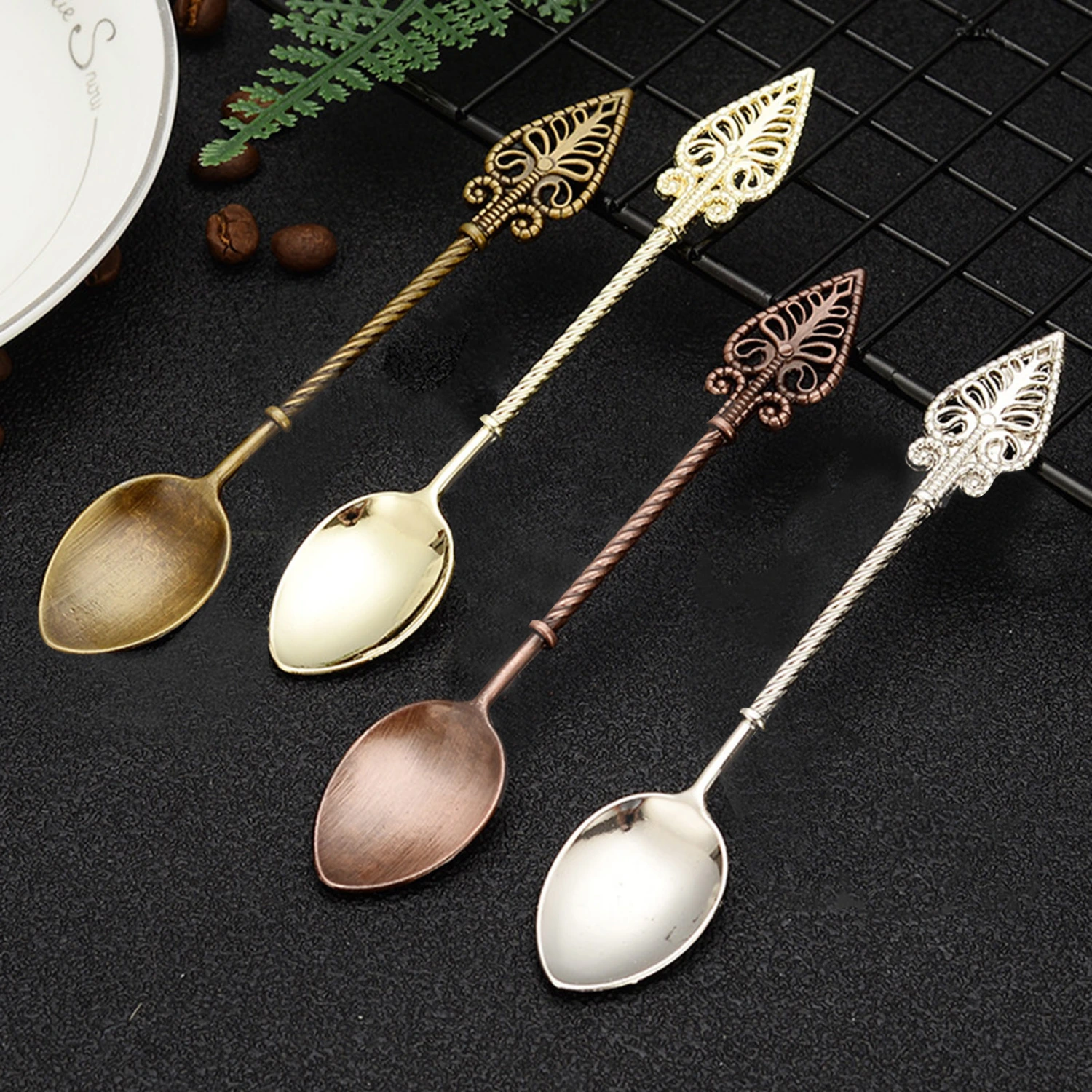 Jam Spoon Heat Resistant Hollow Out Multifunctional No Odor Comfortable Grip Dinning Vintage Flower Carving Soup Spoon Tableware