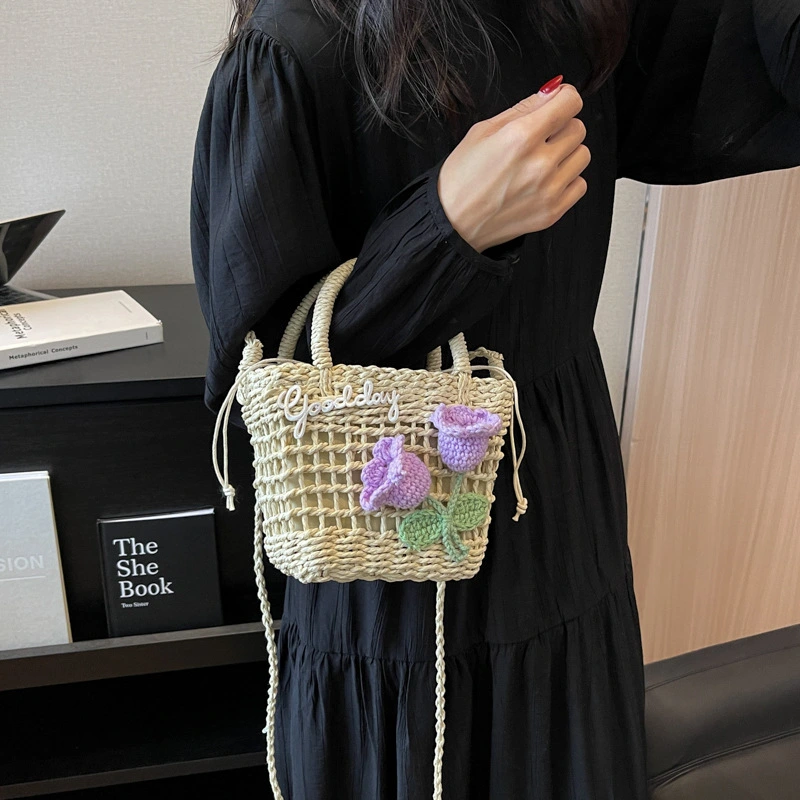 Handwoven New Hollow Grass Woven Handbag