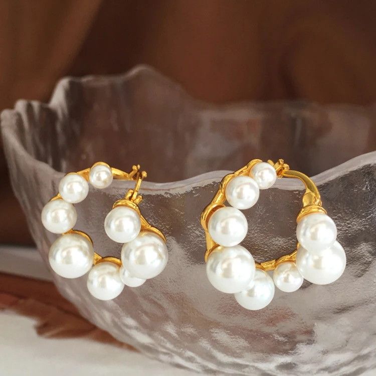 Women's Fashion Temperament Vintage Pearl Earrings