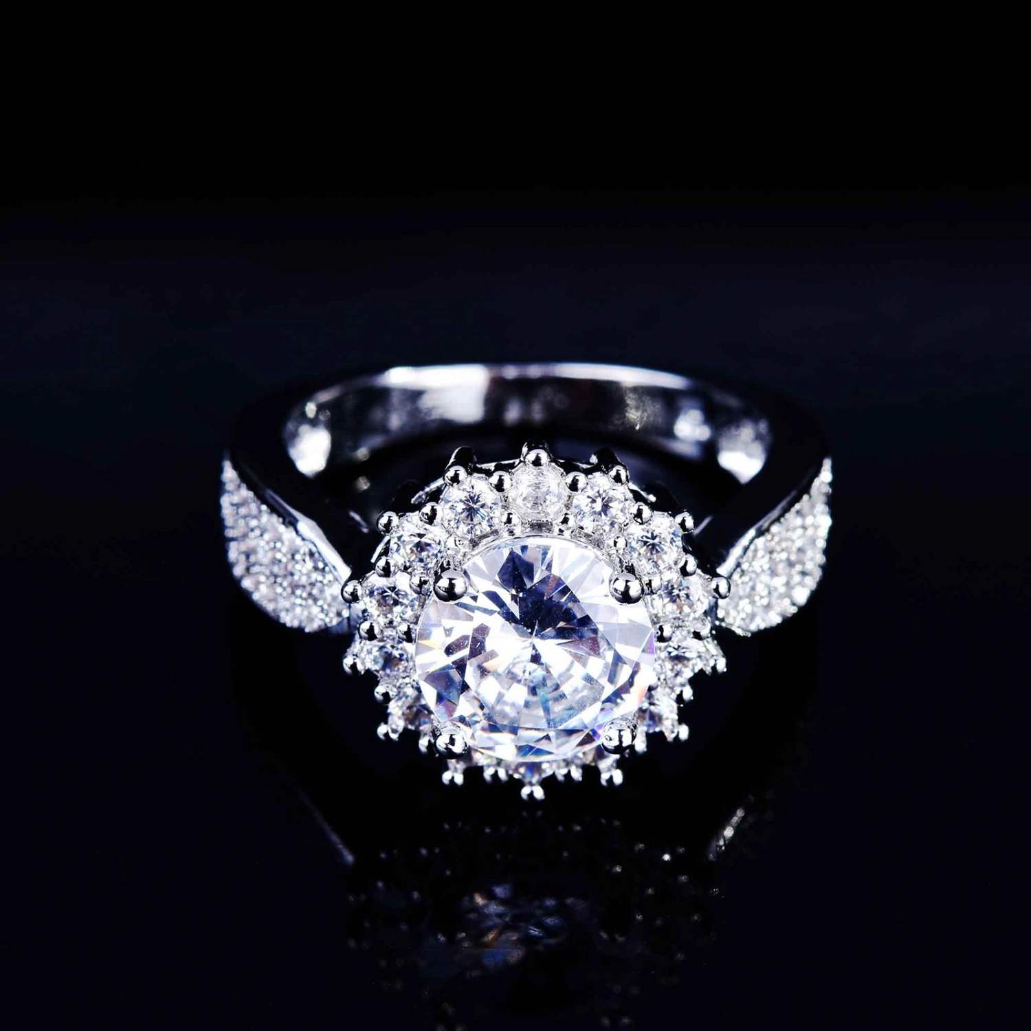 Shiny Wedding Band Exquisite Copper Lady Trendy Engagement Ring Jewelry Accessory