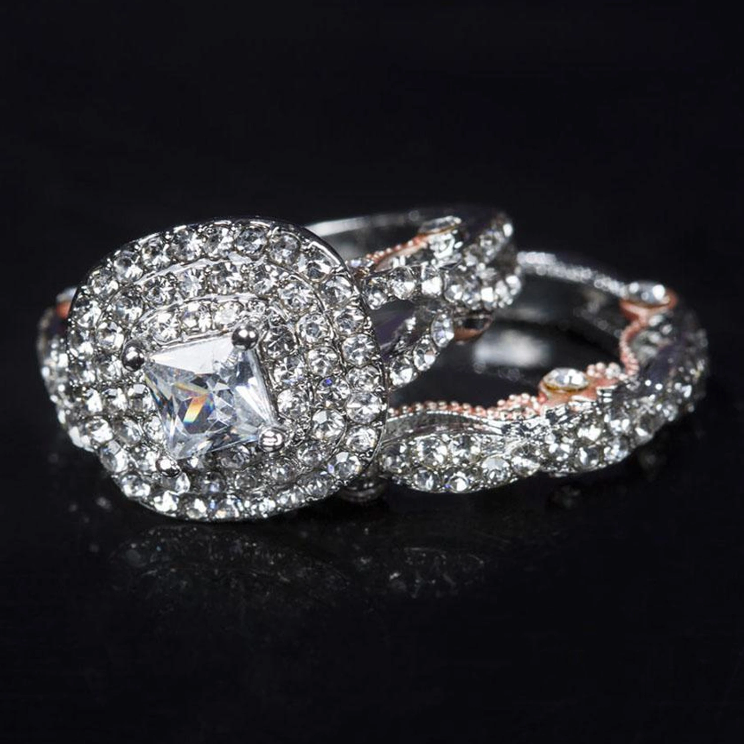2Pcs Finger Rings Square Rhinestone Ladies Sparkling Electroplating Princess Rings for Wedding