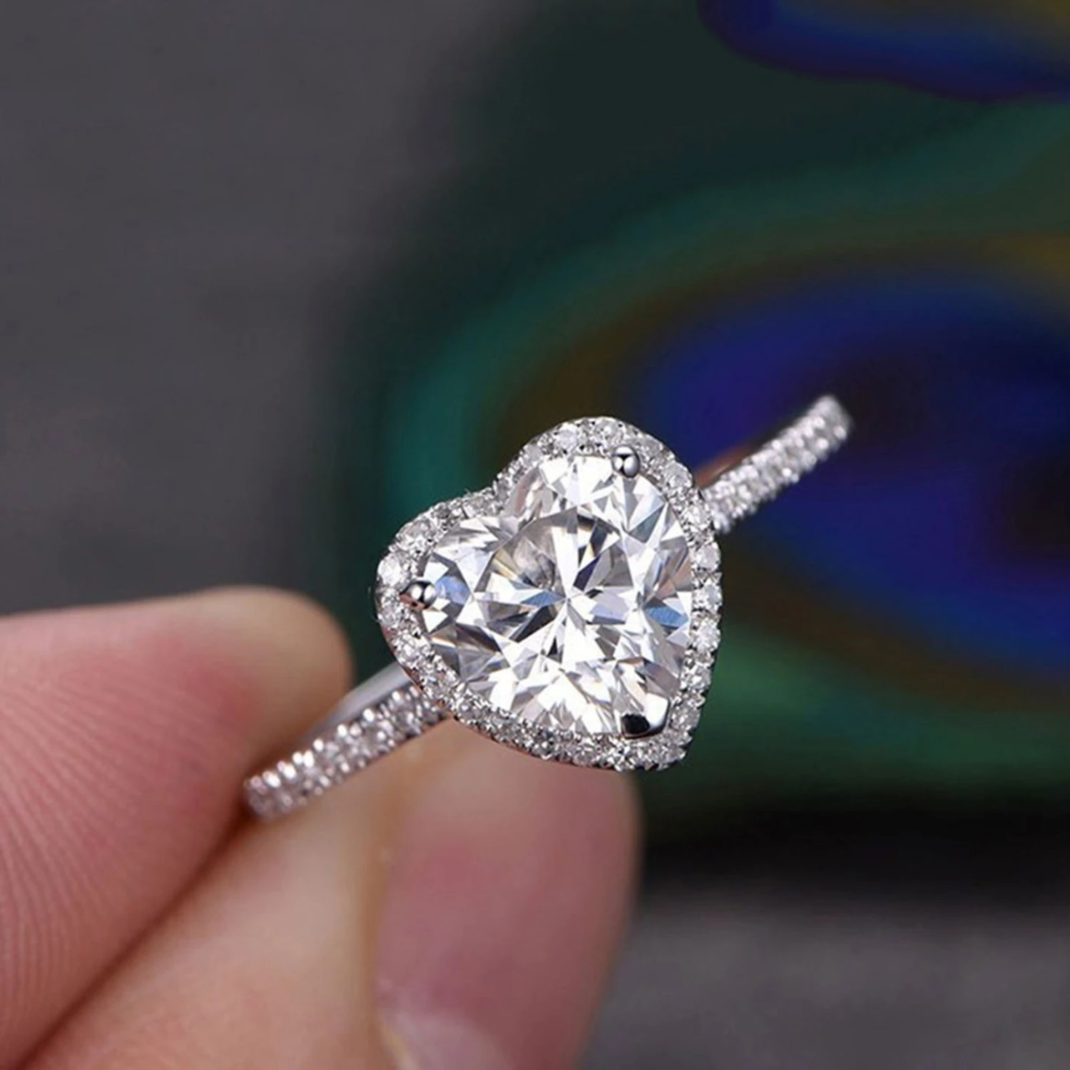 Women Ring Heart Shape Rhinestones Jewelry Electroplating Fashion Appearance Finger Ring for Wedding
