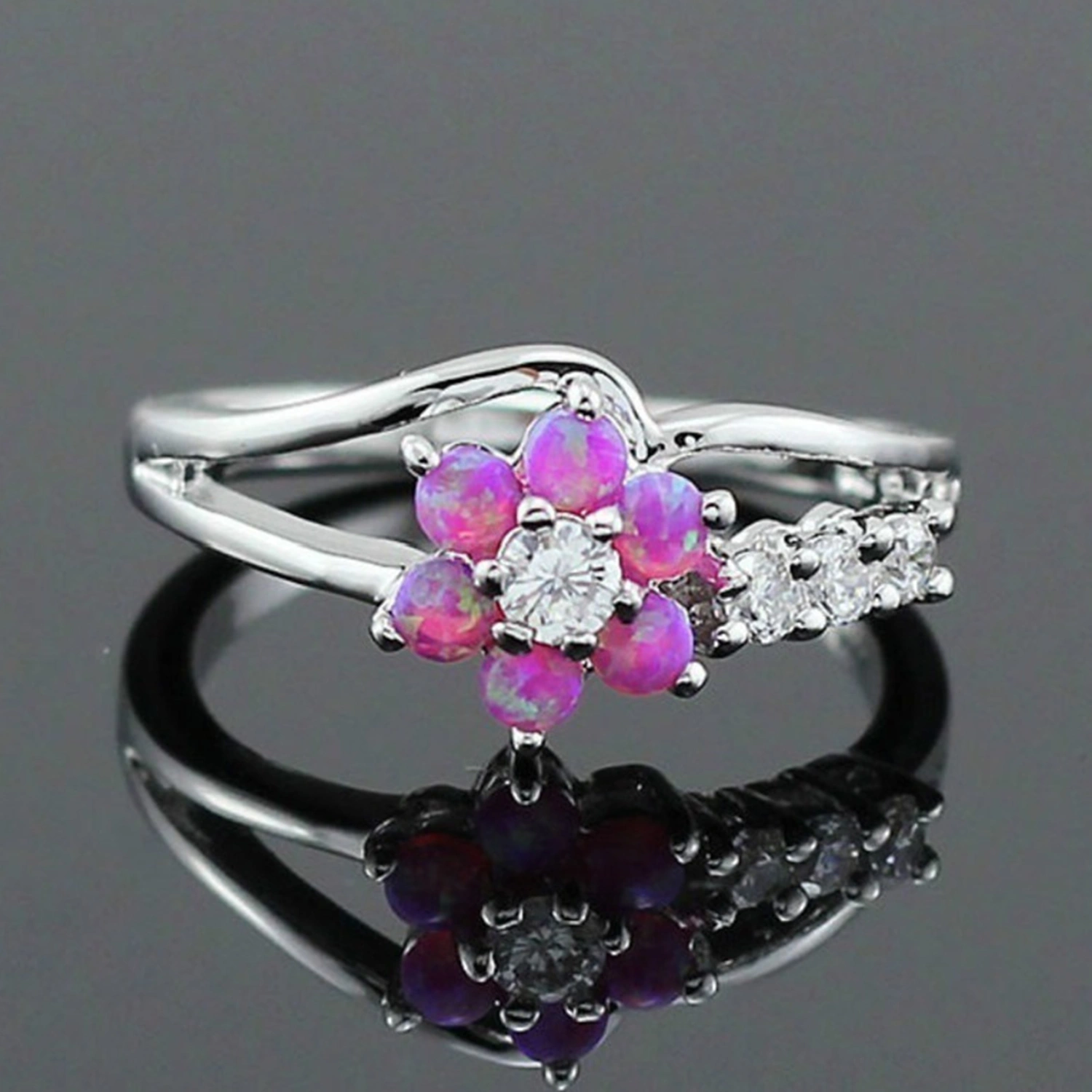 Women Ring Round Cut Shiny Rhinestone Inlaid Geometric Electroplating Decoration Gift Ladies Faux Opal Flower Design Party Ring Jewelry for Dating