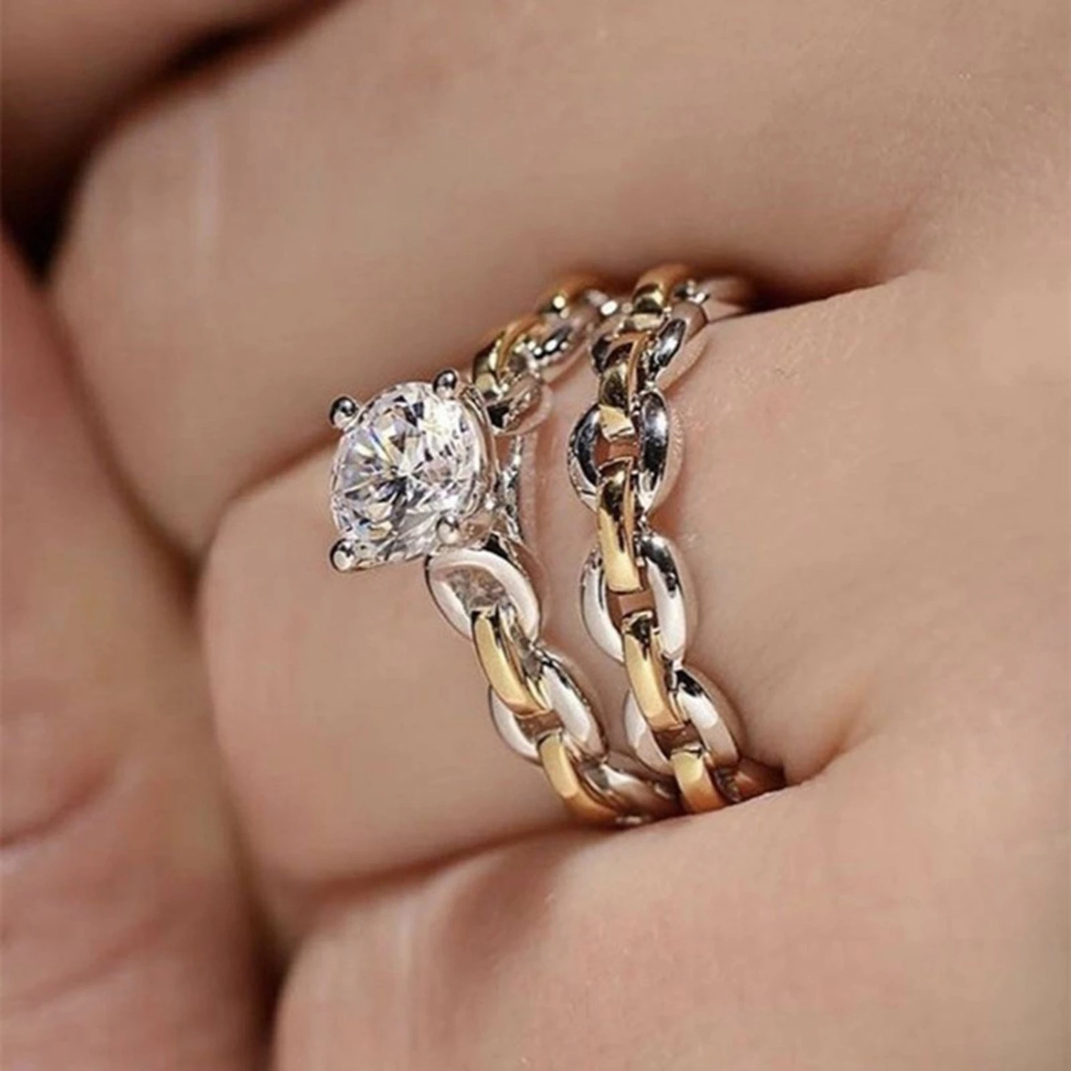 2Pcs/Set Chain Smooth Surface Wedding Bands Alloy Two-tone Rhinestone Women Rings Charm Jewelry