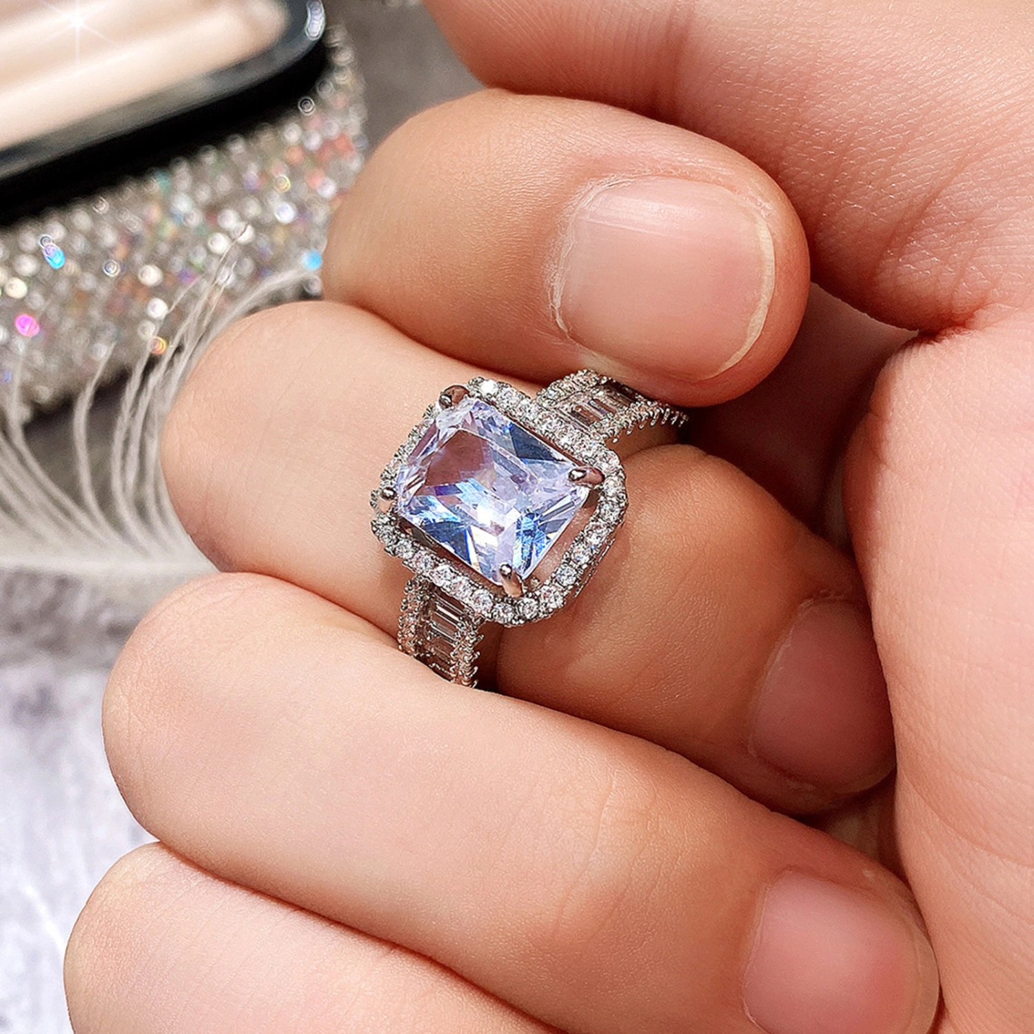 Wedding Band Shining Square Rhinestone Hypoallergenic Geometric Western Style Decorate Accessory Inlay Zircon Wide Band Ring Women Jewelry