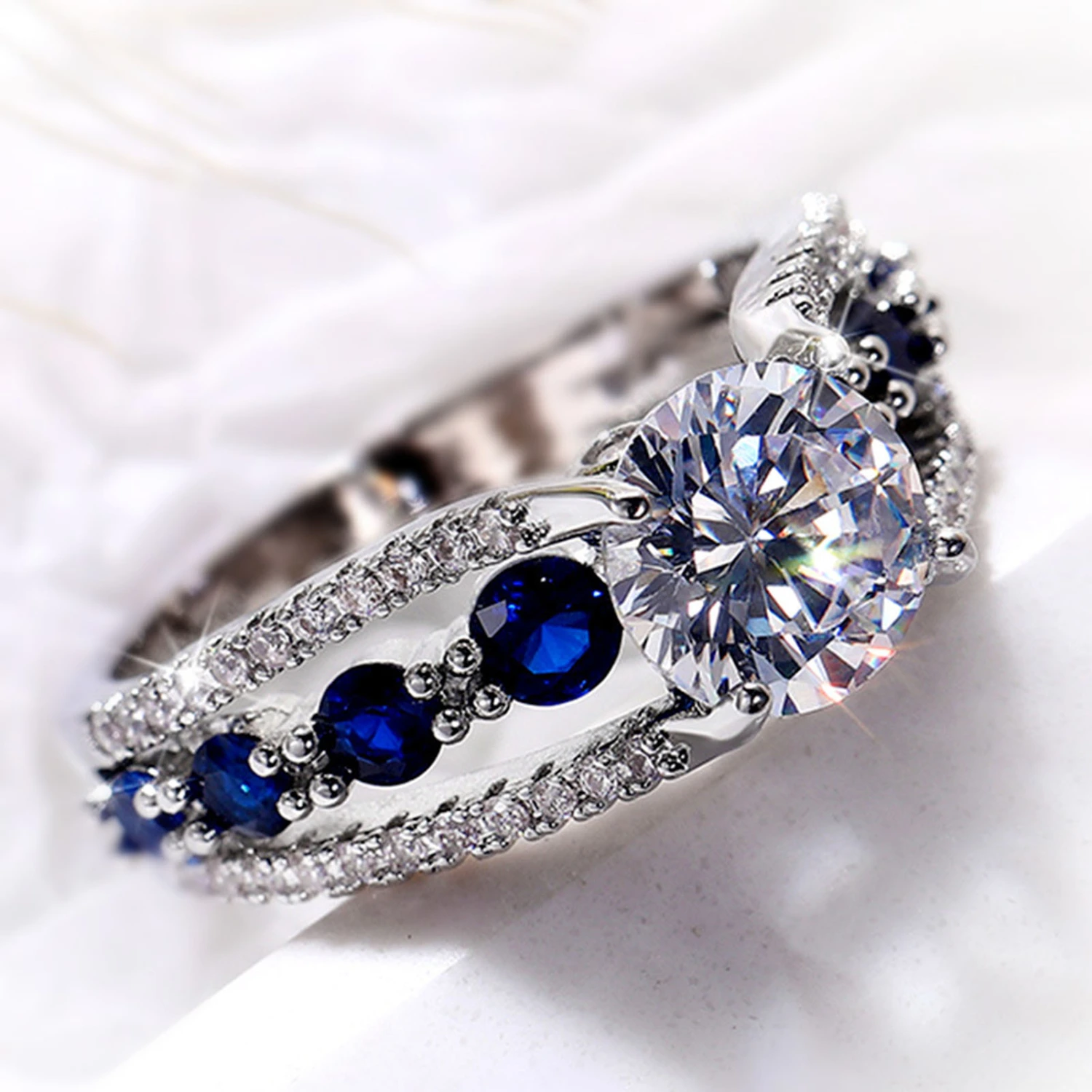 Women Ring Hollow Out Blue Cubic Zirconia Jewelry Rhinestones Finger Ring Birthday Gift