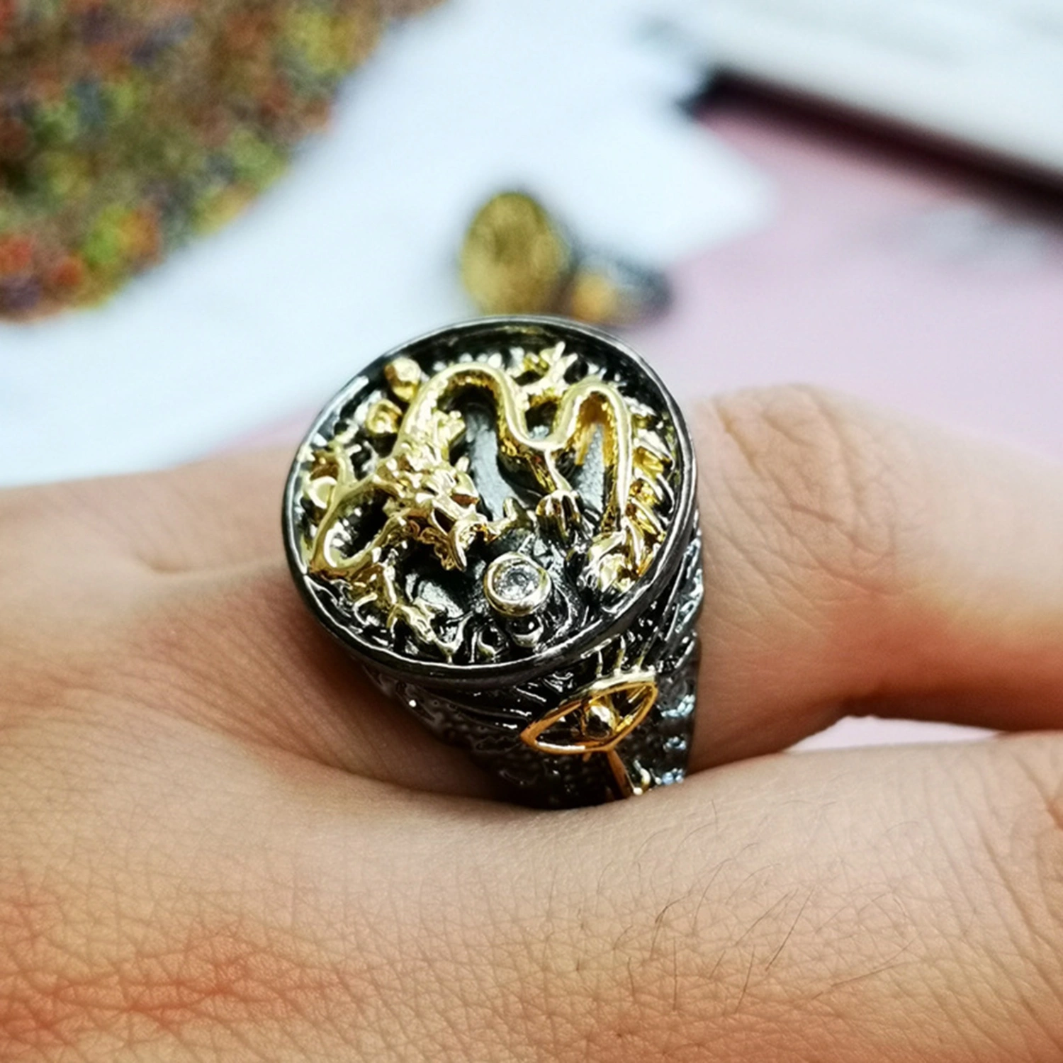 Men Ring Gold Plated Two-tone Vintage Geometric Electroplating Decoration Gift Chinese Dragon Male Finger Ring Jewelry Accessories for Gift