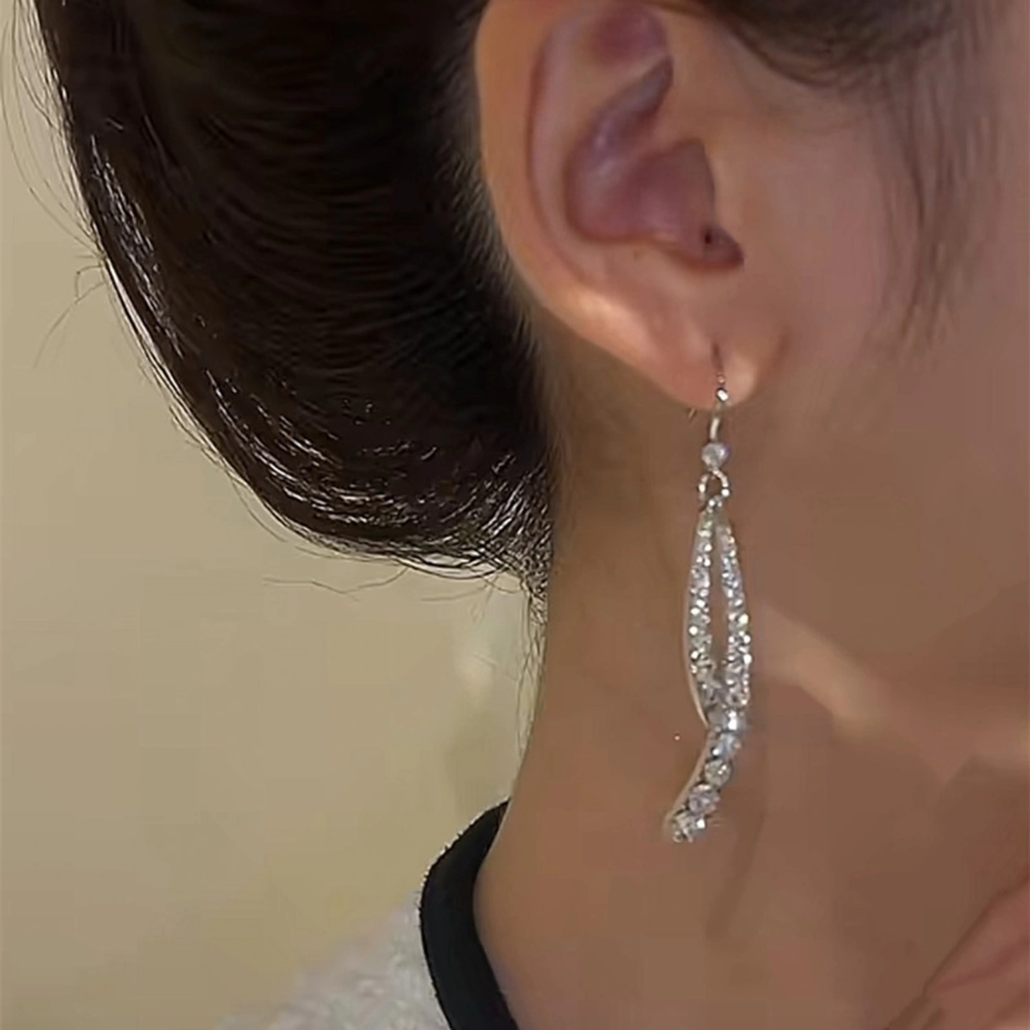 1 Pair Women Earrings Geometric Dress Up Jewelry Shining Rhinestones Hook Earrings for Party Banquet Wedding
