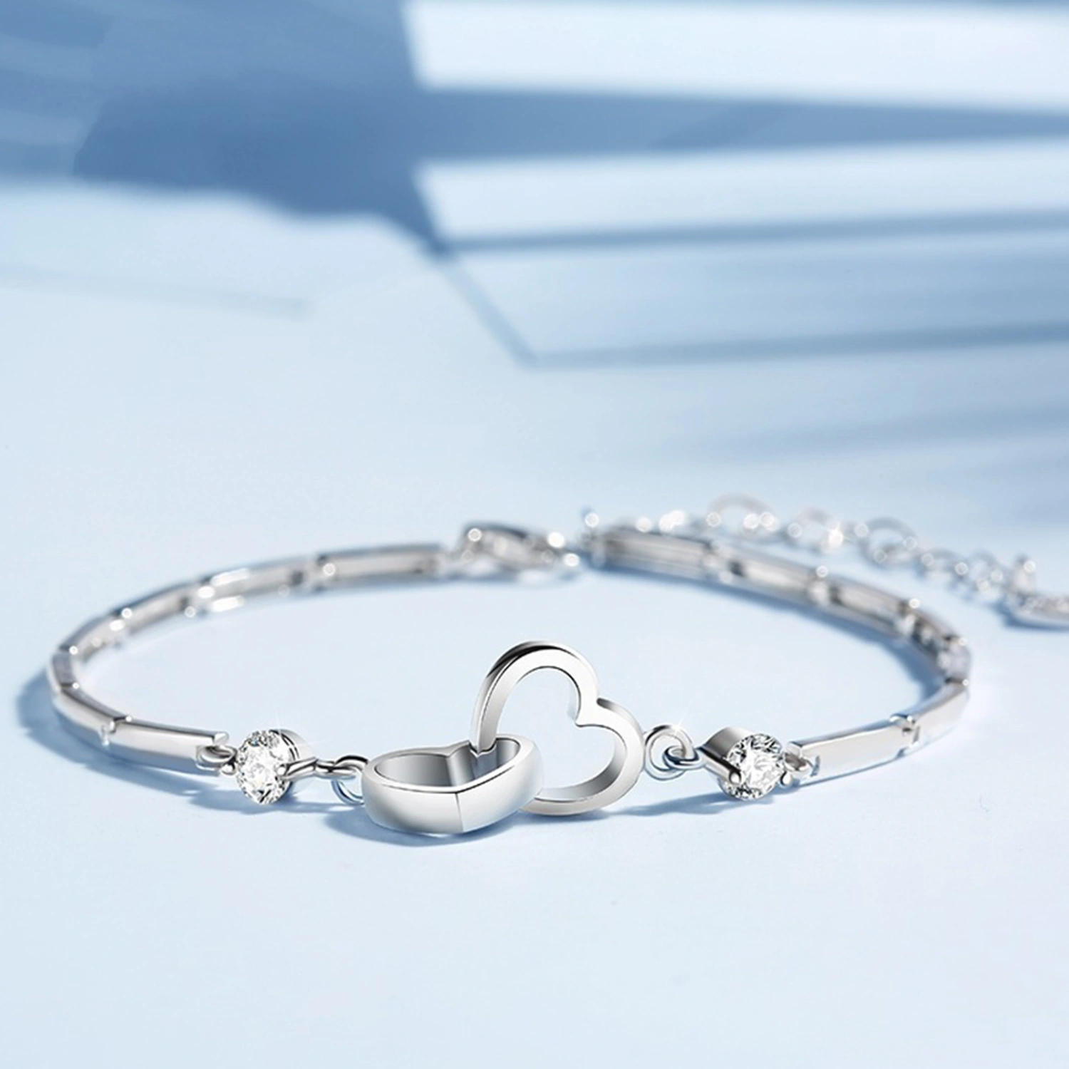 Eye-catching Bracelet Fine Workmanship Copper Charming Women Double Heart Hand Chain for Lover