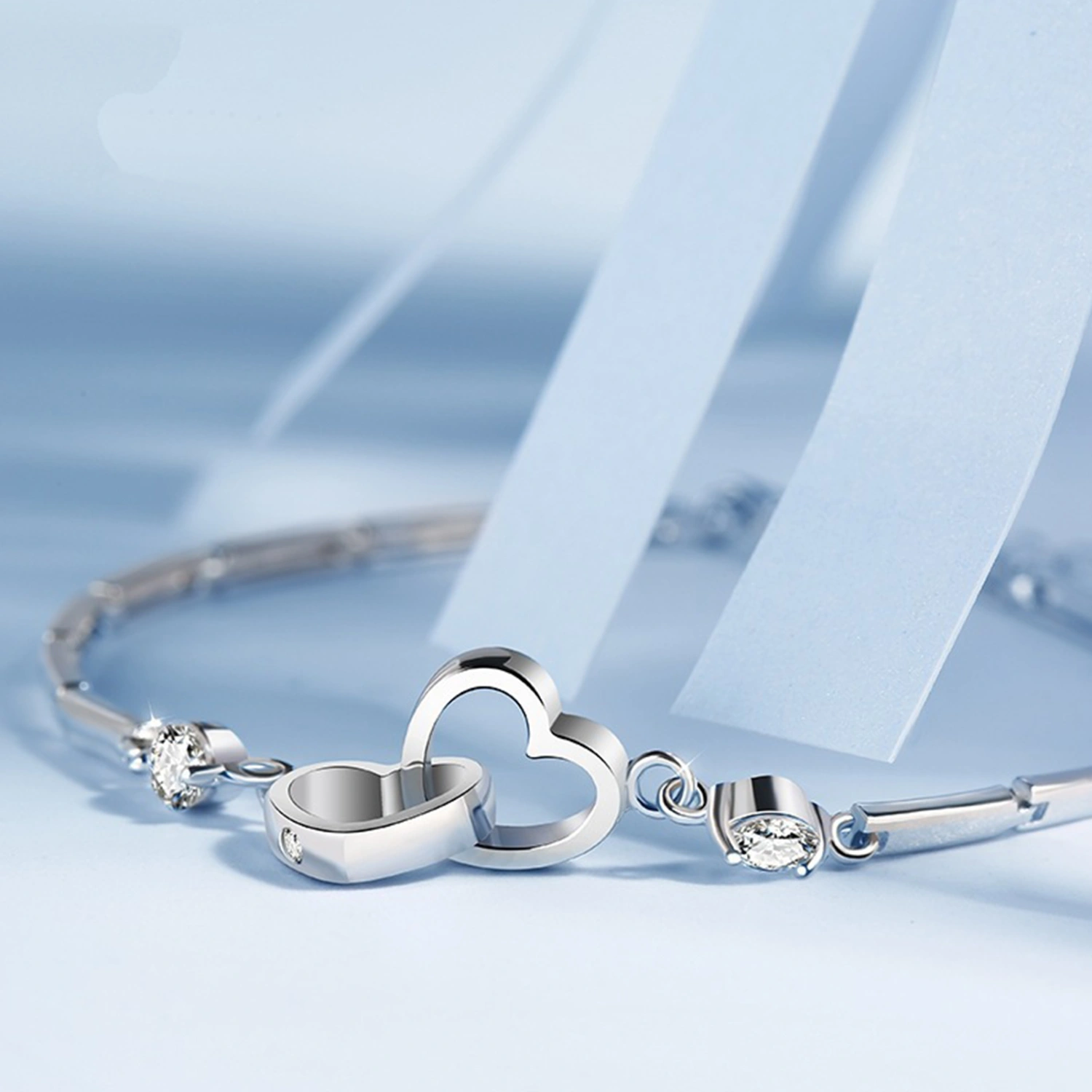 Eye-catching Bracelet Fine Workmanship Copper Charming Women Double Heart Hand Chain for Lover