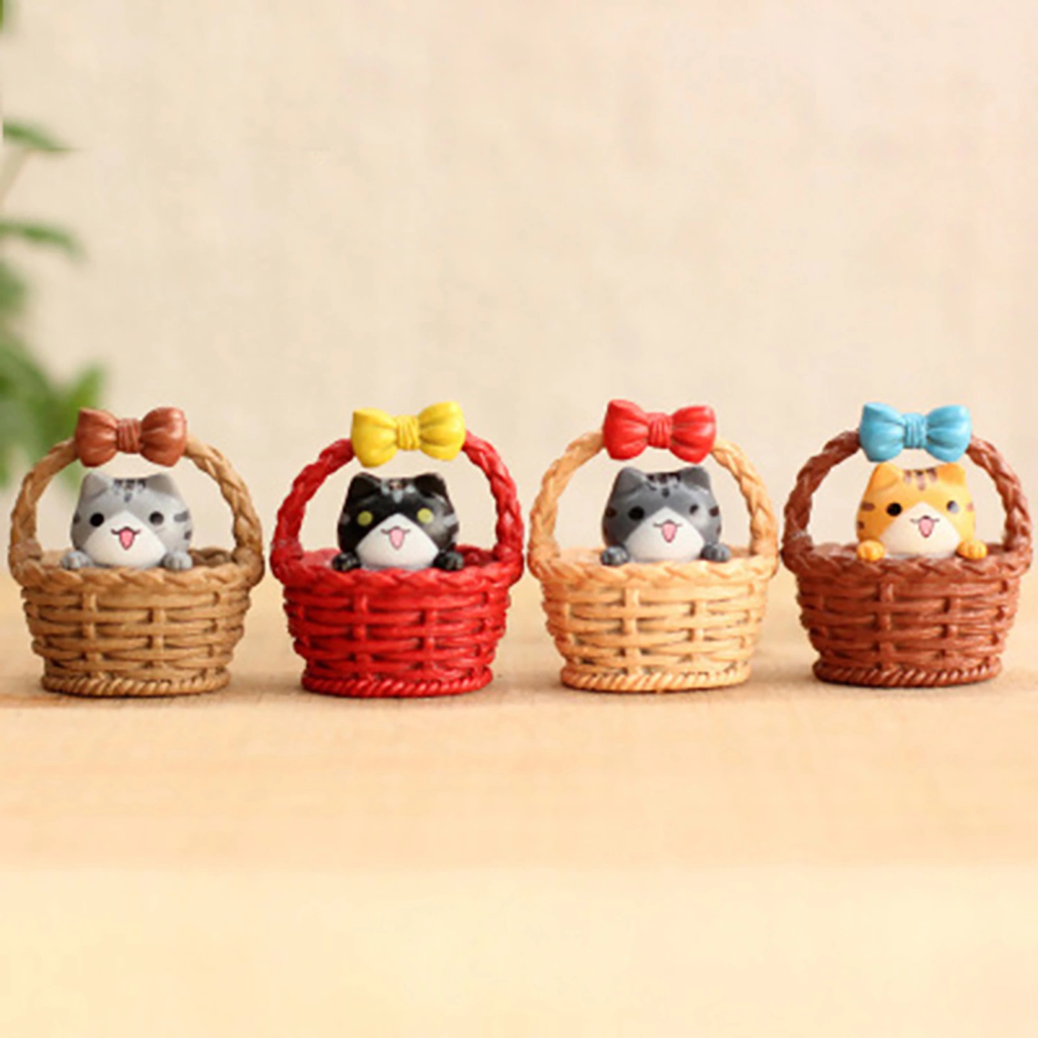 4Pcs/Set Kitten Ornament DIY Material Exquisite Workmanship Cat Basket Cat Kitty Adopt Gift Box Decor for Cake