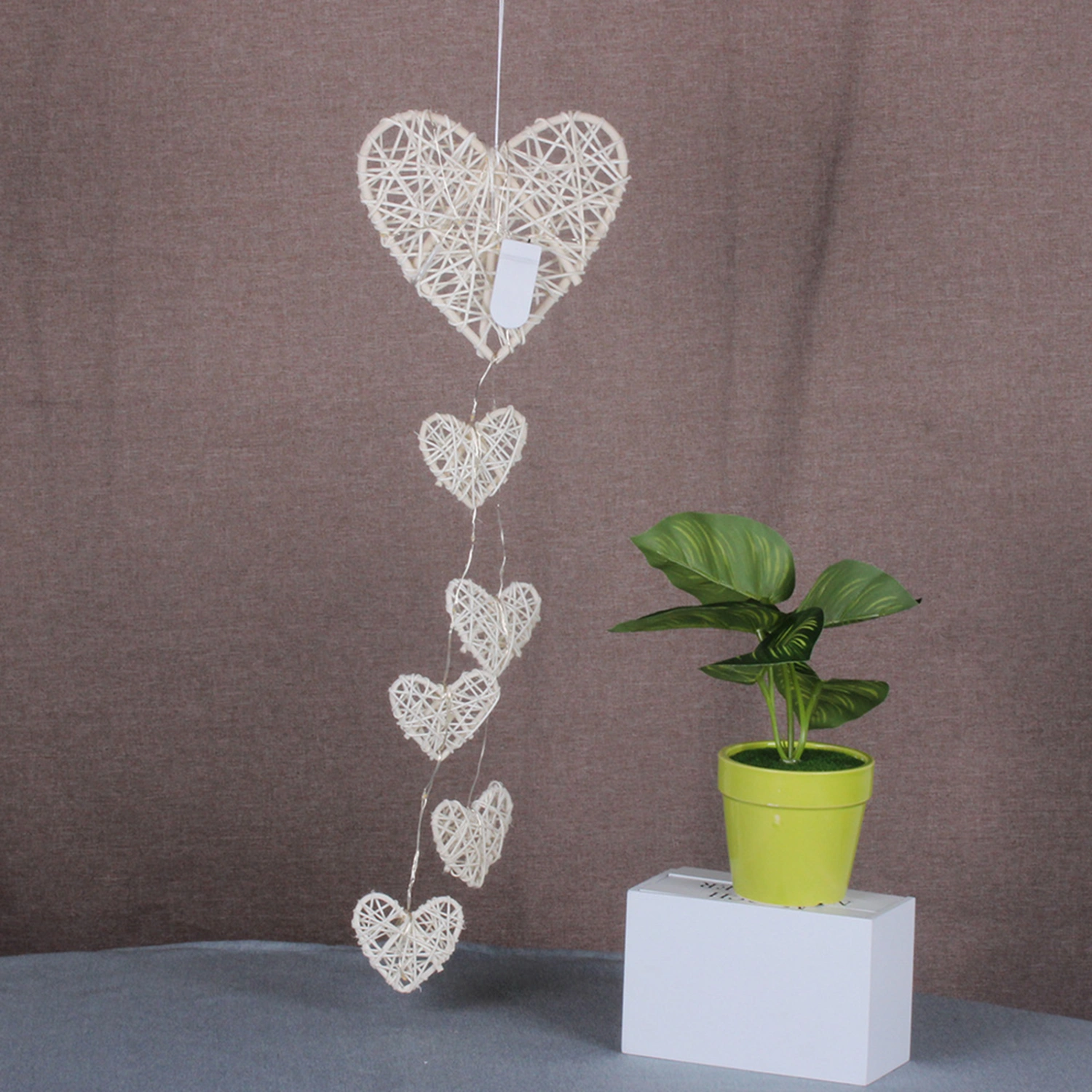1 Set Dreamcatcher Decorative Hollow Out Meaningful Love Heart Shape Hanging Pendant Home Decor 