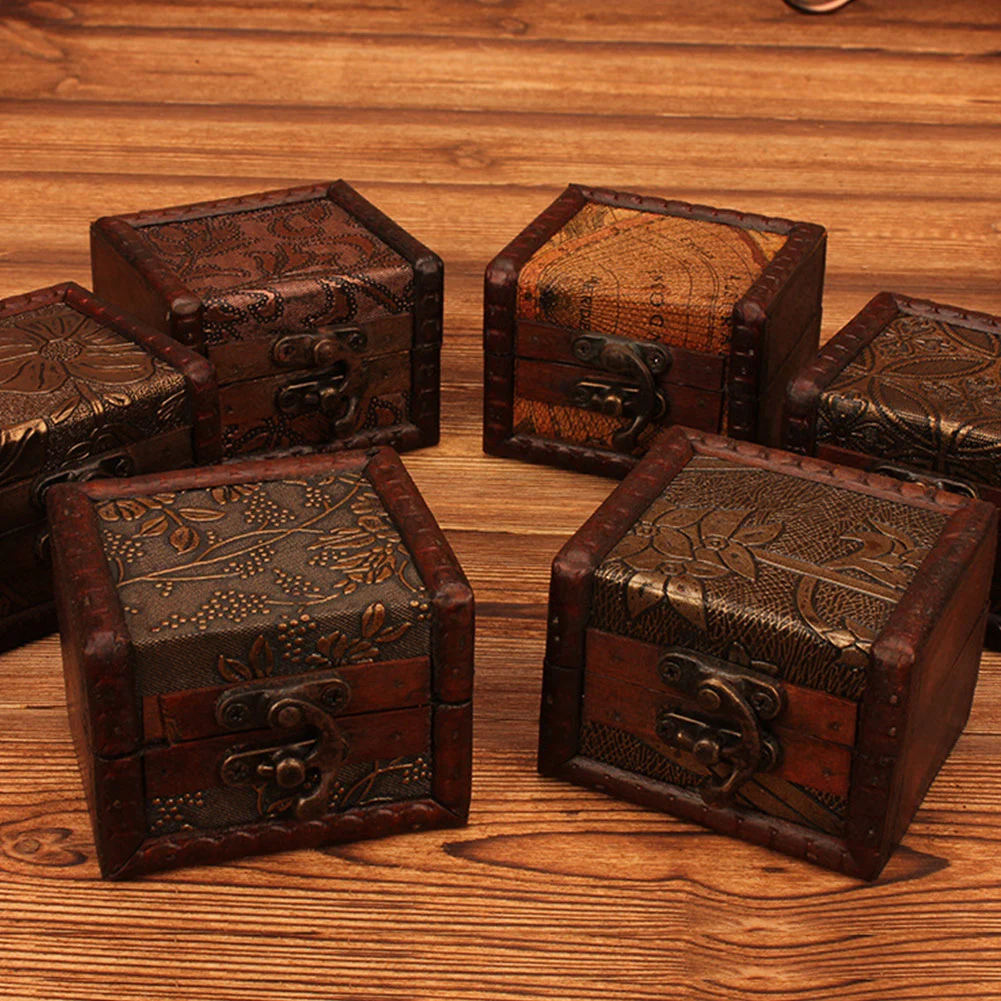 Vintage Small Wood Flower Coin Pattern Box Jewelry Bracelet Storage Holder Case