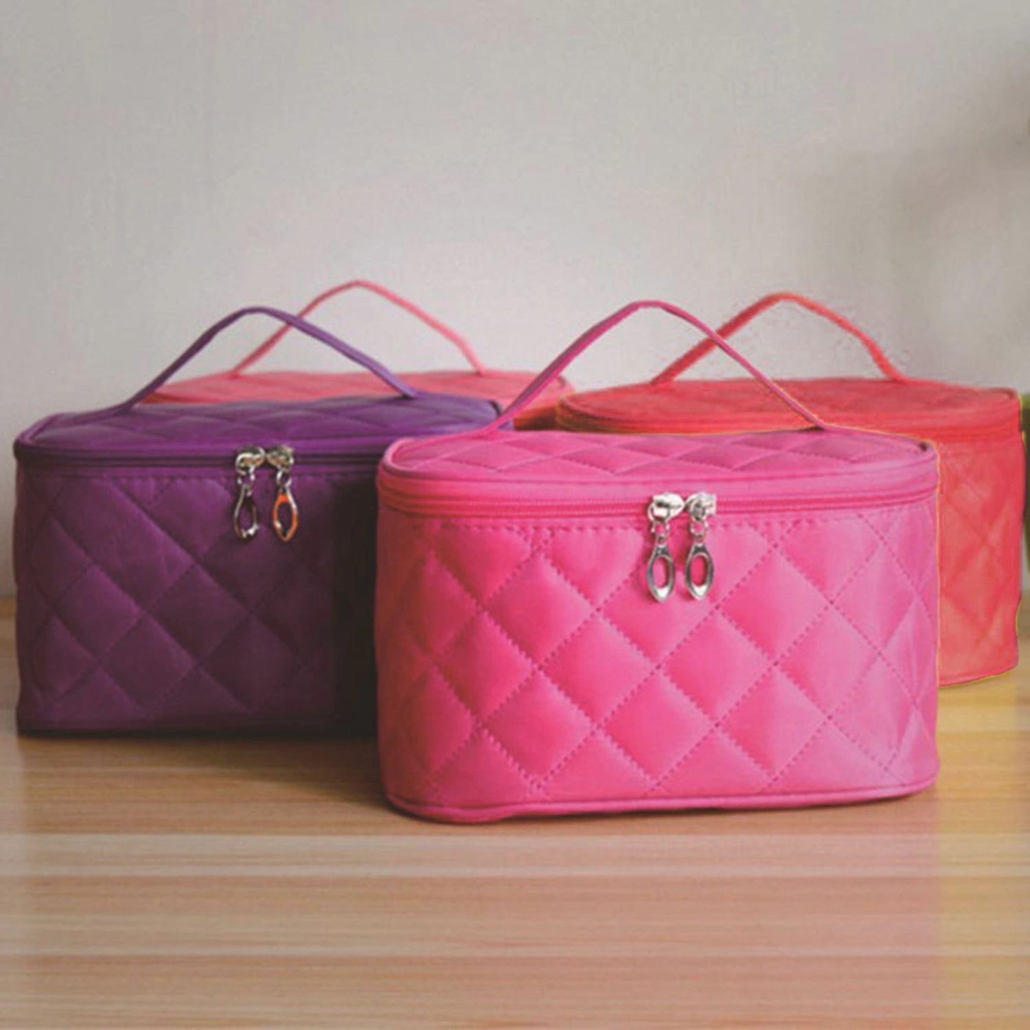 Makeup Bag Crushing Resistance Convenient Polyester Travel Train Makeup Organizer for Indoor