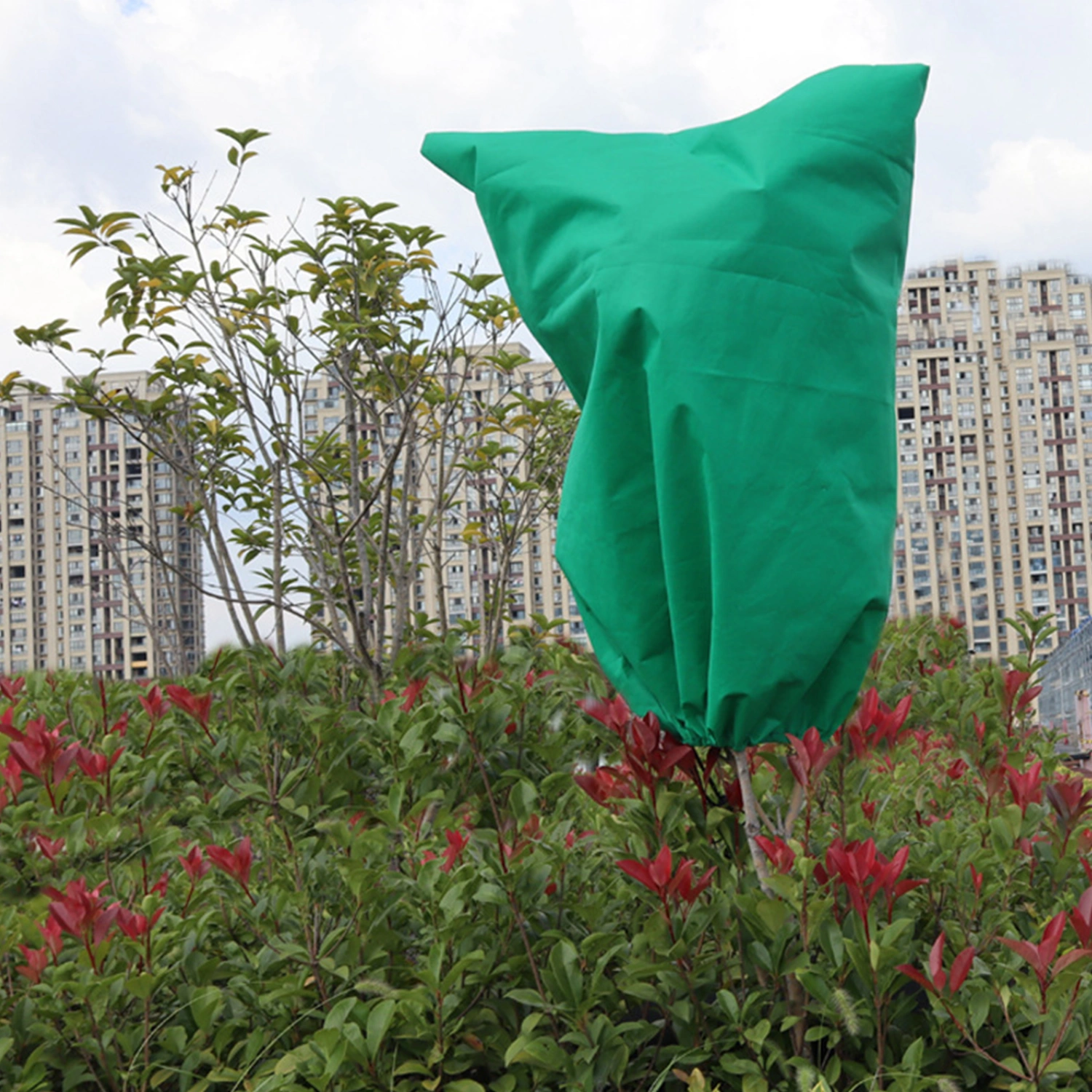 Winter Cold Protection Anti-frost Fruit Tree Shrub Plant Cover Warm Blanket