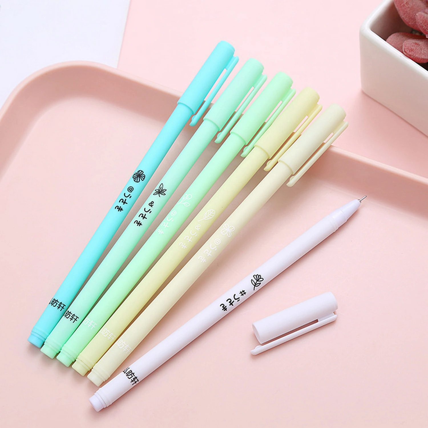 6Pcs Gel Pens Comfortable Grip Smooth Ink Output Writing Fluently Matte 0.5mm Ink Pens Non-slip Signature Ballpoint Pens for Office