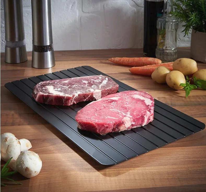 Fast meat thawing board