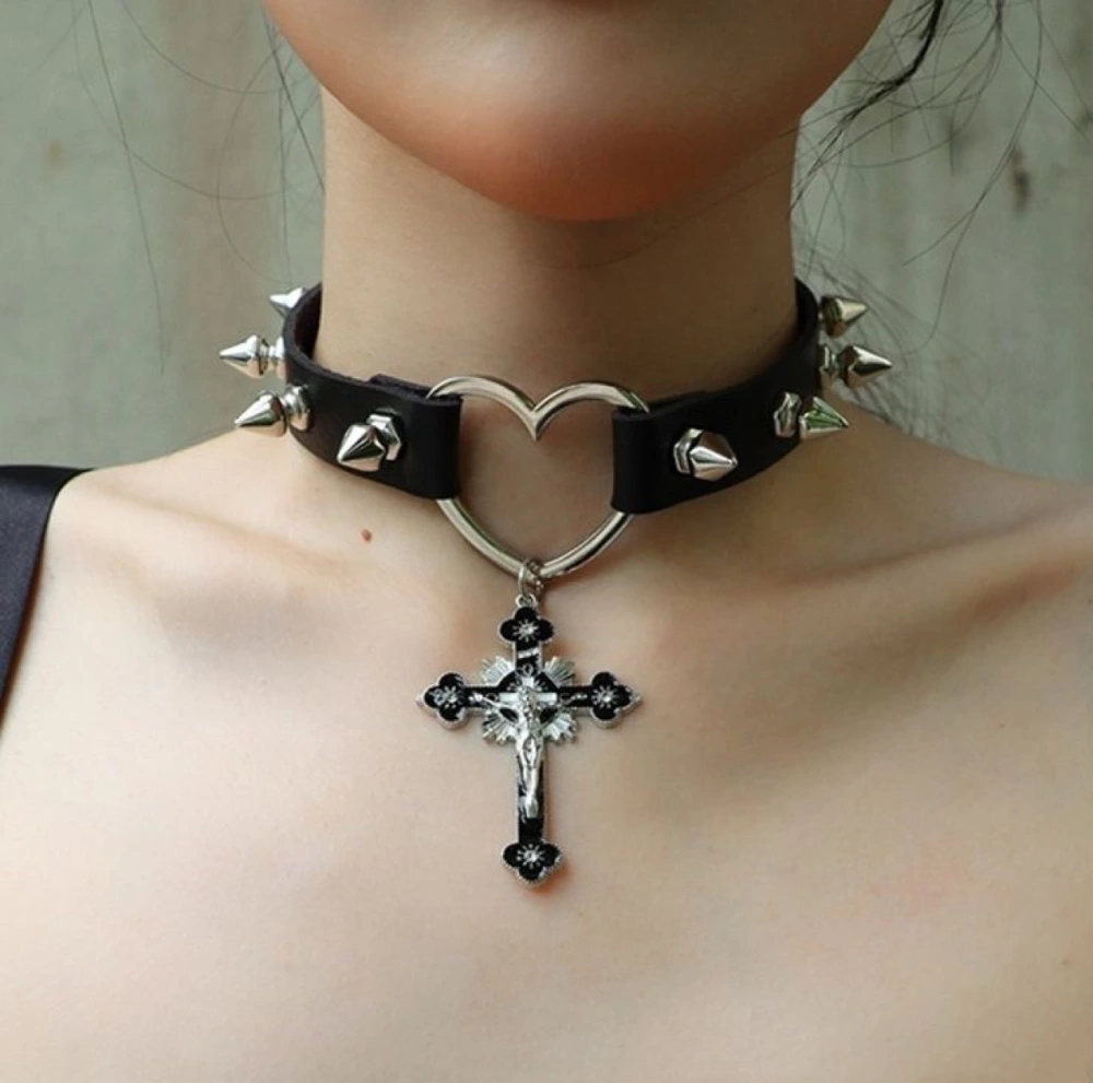 Rivet Leather Punk Thorn Cross Collar