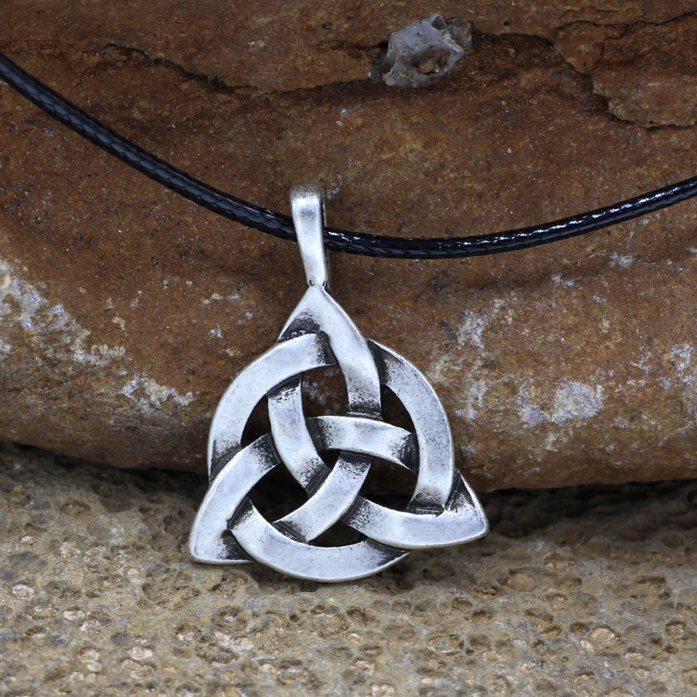 Men's Fashion Cast Irish Celtic Knot Pendant Necklace