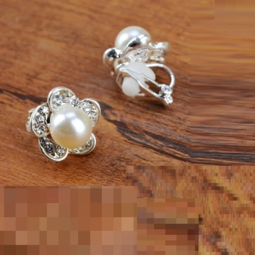 Summer Flower Pearl Ear Clip Earrings