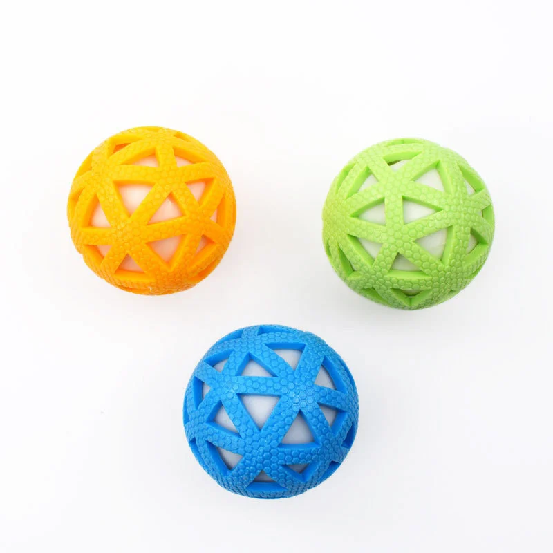 Hollow Grid Luminous Ball Pet Toy