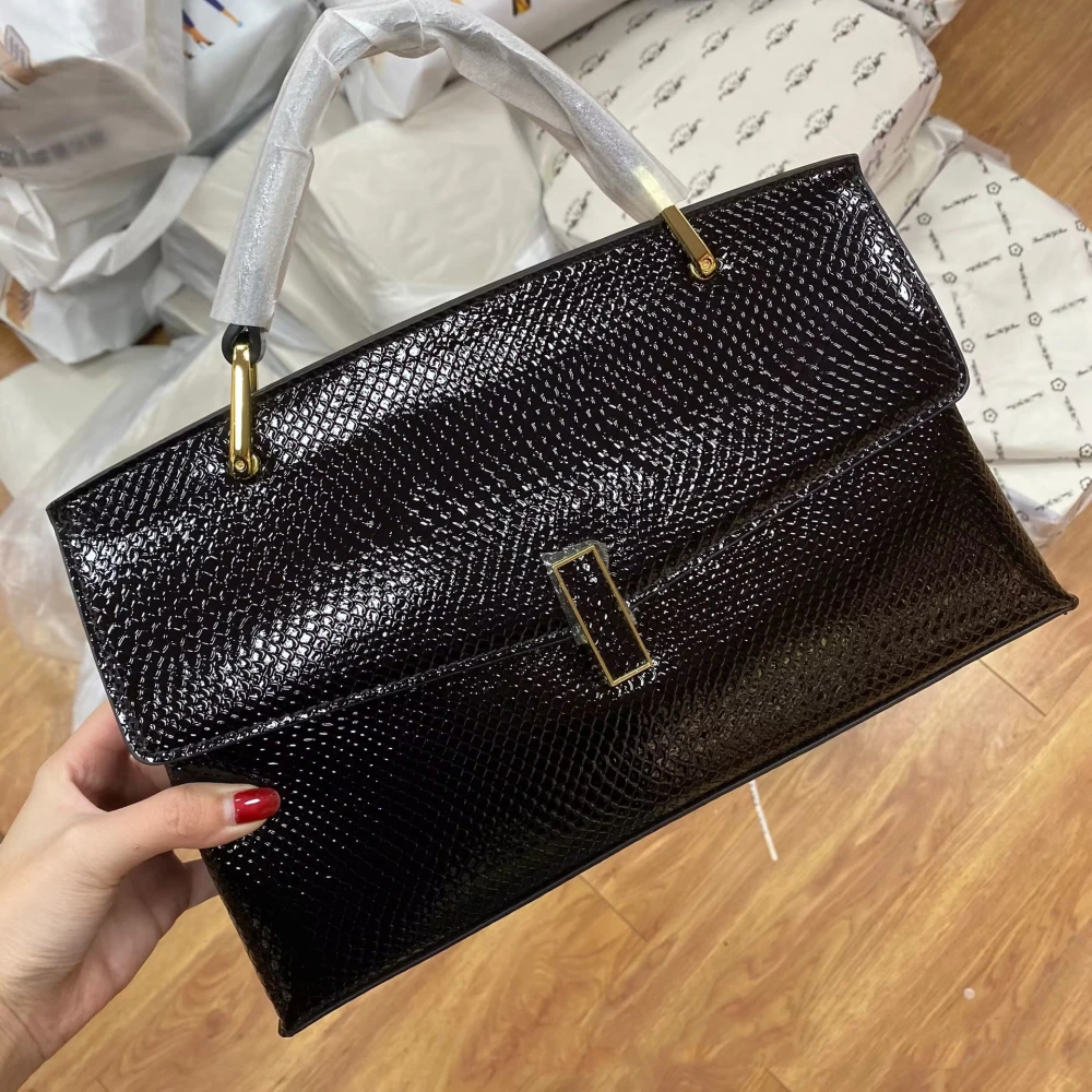 Large Capacity Gradient Scale Crocodile Pattern Soft Snakeskin Python Pattern Crossbody Handbag