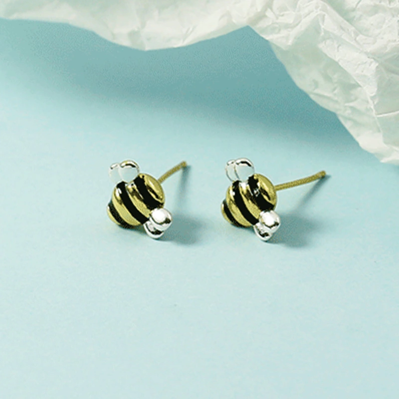 Special-interest Design Super Cute Little Bee Earrings