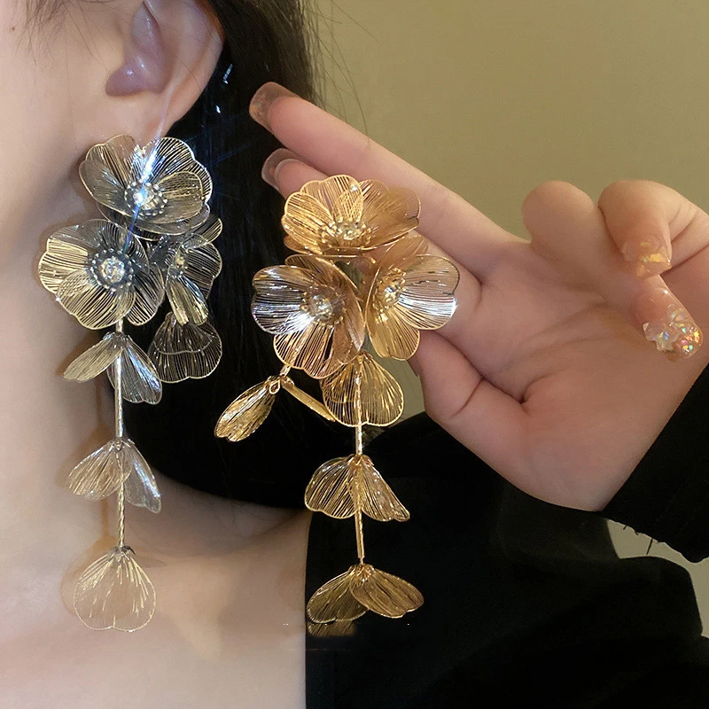 Silver Needle Fashion Diamond Flower Long Fringe Earrings