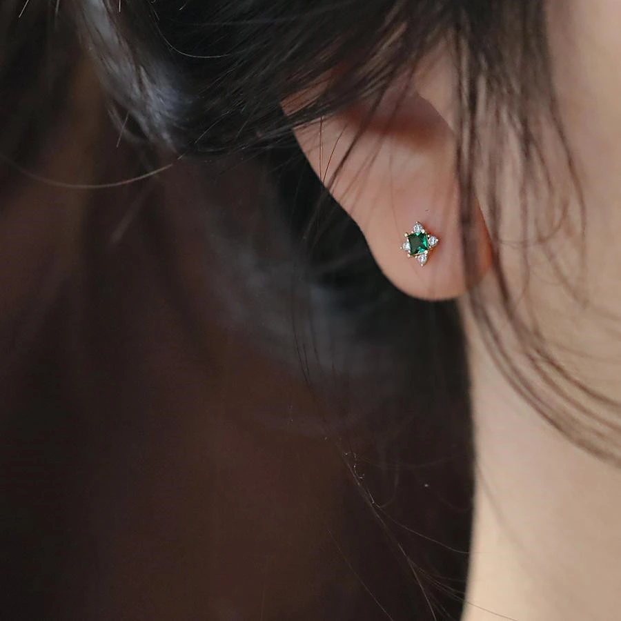 Women's Fashion Vintage Zircon Stud Earrings