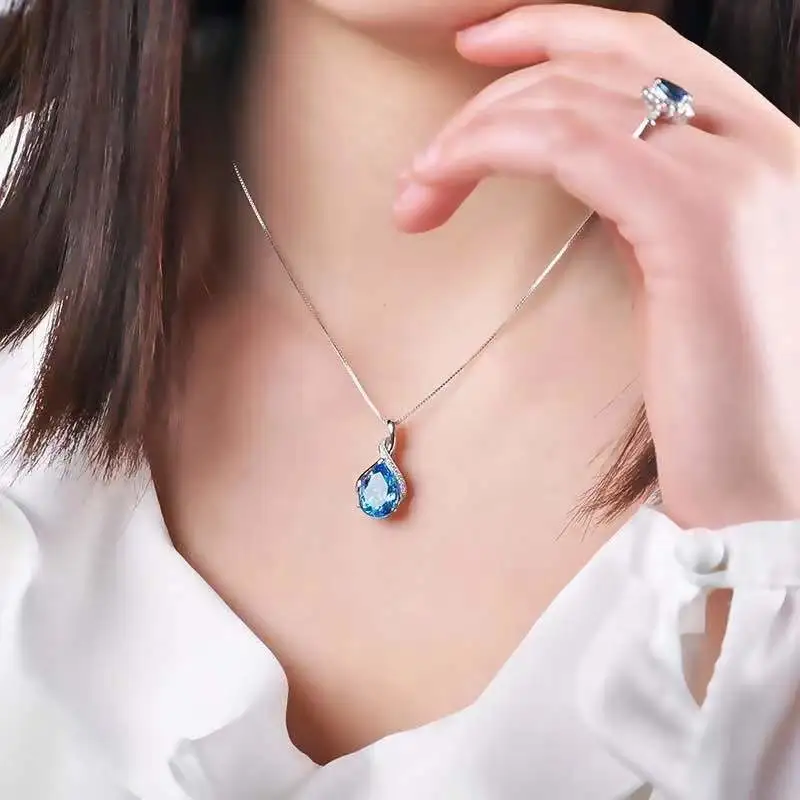 Natural Topaz Pendant Clavicle Necklace For Women