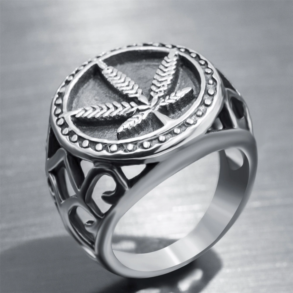 Men's Fashion Personalized Maple Leaf Pattern Ring