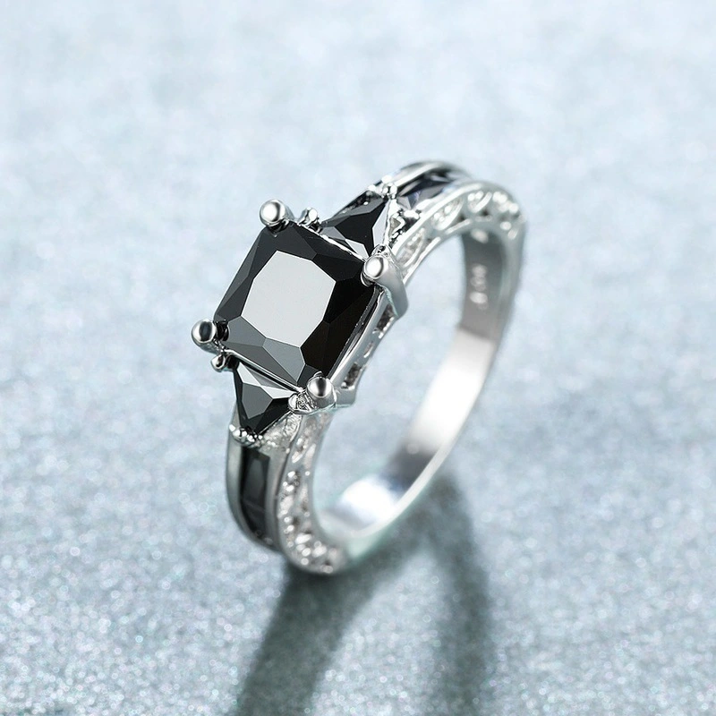 Retro Fashion Hollowed-out Inlaid Black Zircon Ring