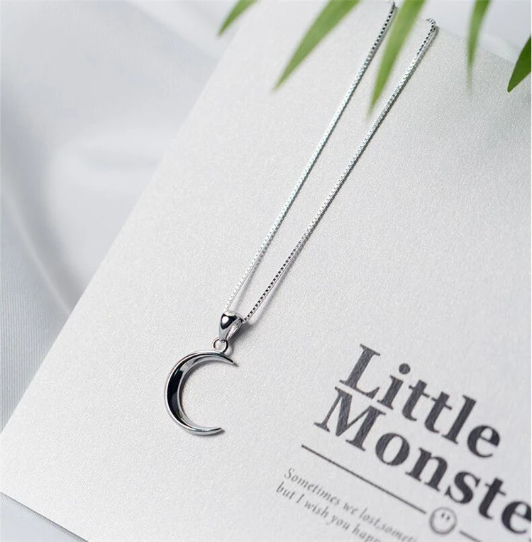 S925 Sterling Silver Sweet Moon Short Glossy Crescent Necklace For Women