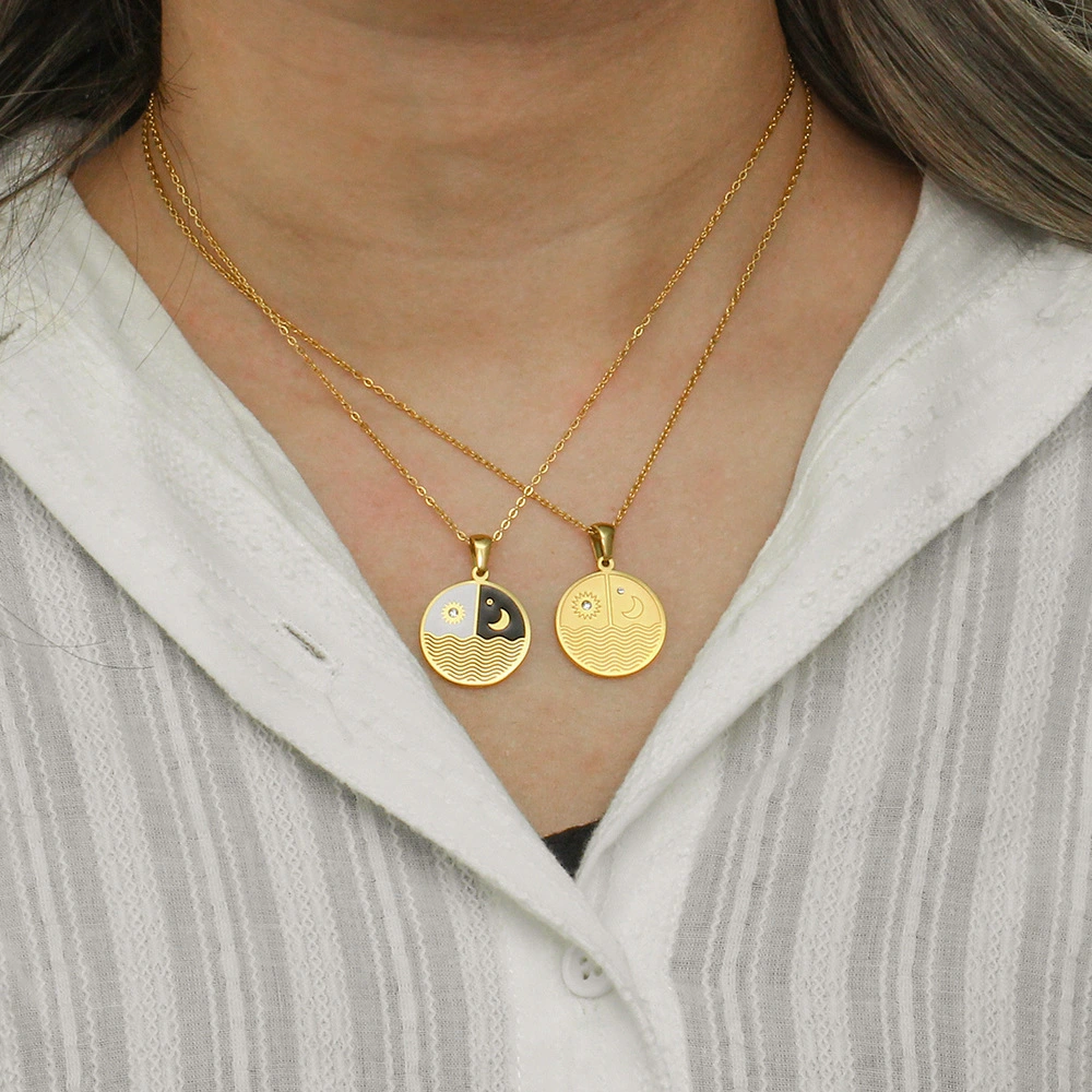 All-match Golden Yin And Yang Wave Round Necklace