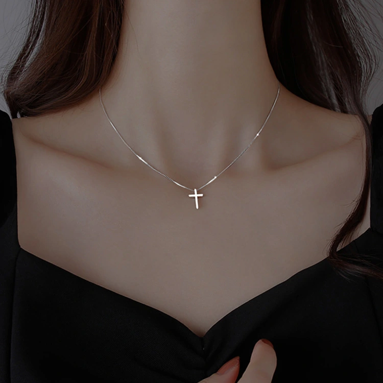 Simple Plain Cross Pendant Clavicle Chain