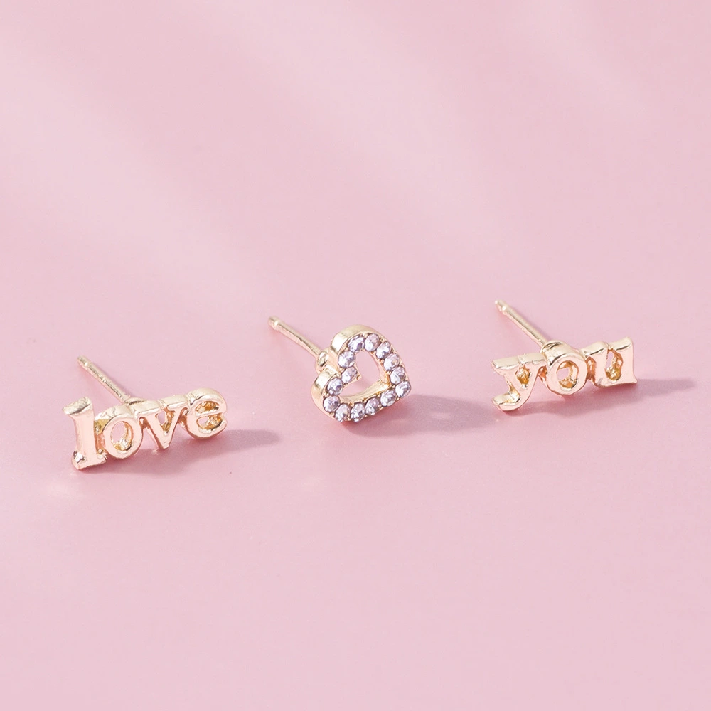 LOVE YOU Heart-shaped Diamond Small Ear Studs 3-piece Set