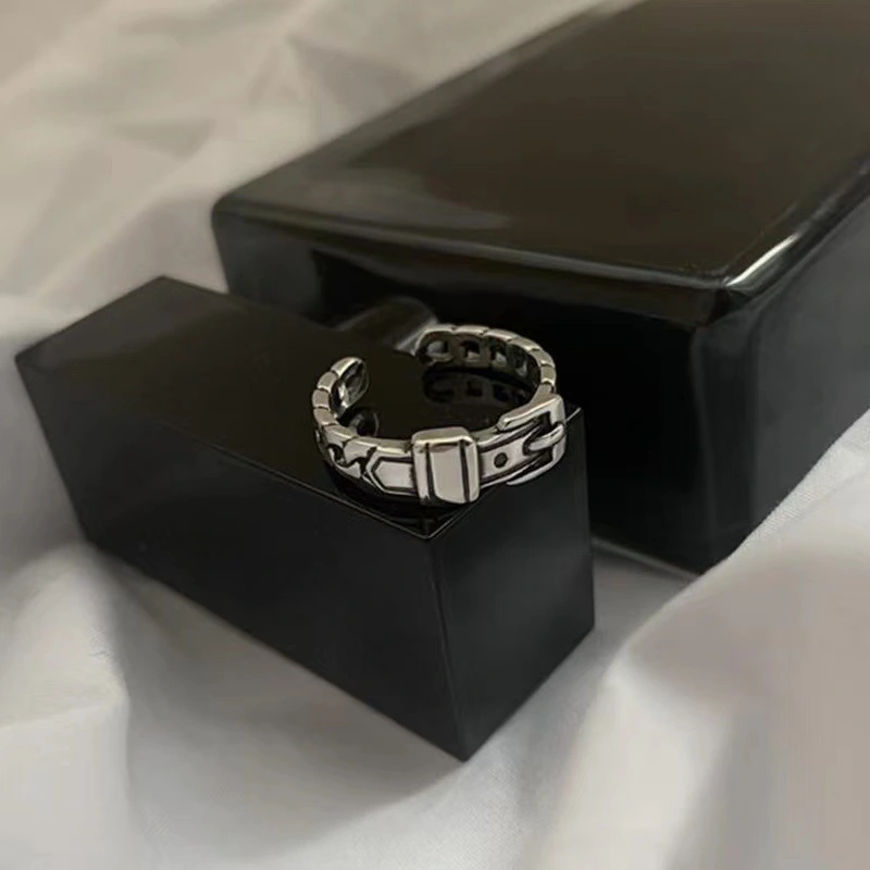 Irregular Belt Retro Distressed Ring