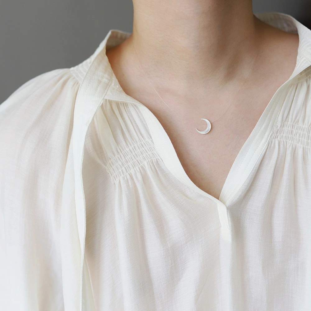 Natural Shell Moon Necklace Collar