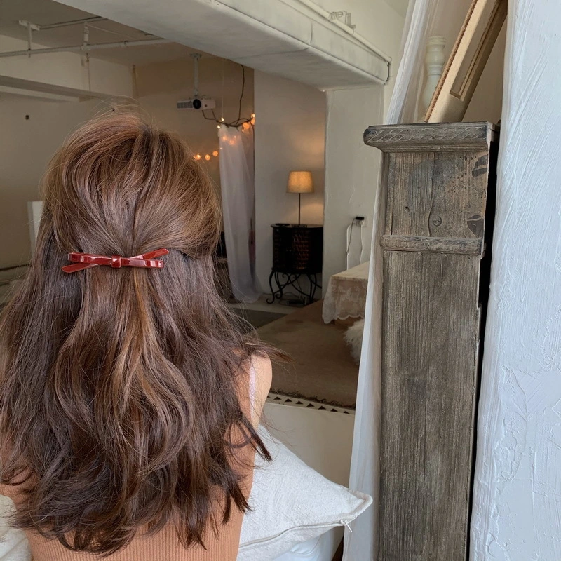 Spring Clip On The Back Of The Head