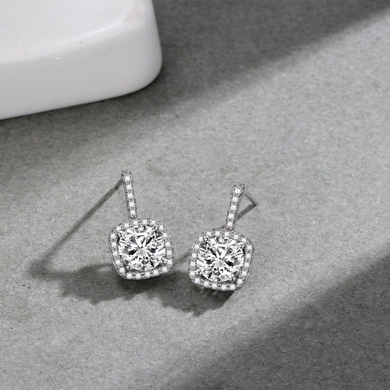 Women's Korean-style Simple 925 Sterling Silver Square Zircon Stud Earrings