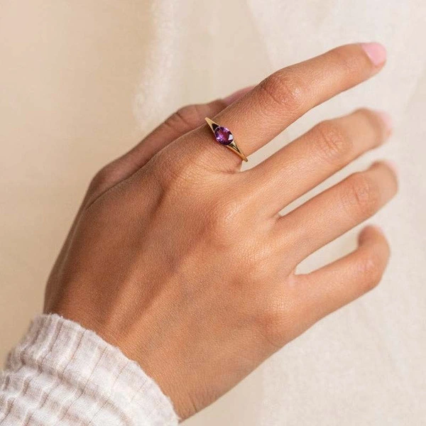 New 18K Gold Inlaid Purple Gemstone Simple Fashion Ring For Women