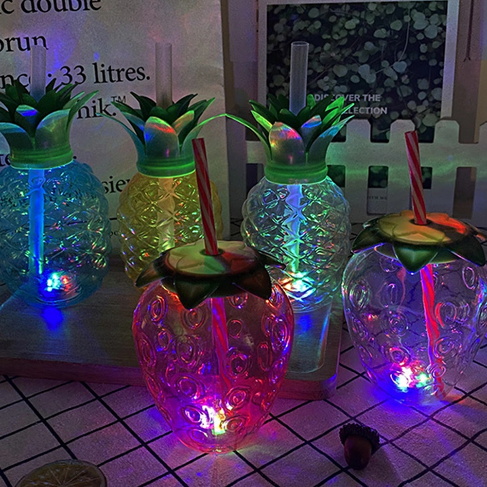 3Pcs 500ml Pineapple Shaped Drinking Cups Party Cups with Straw and Light Random Color
