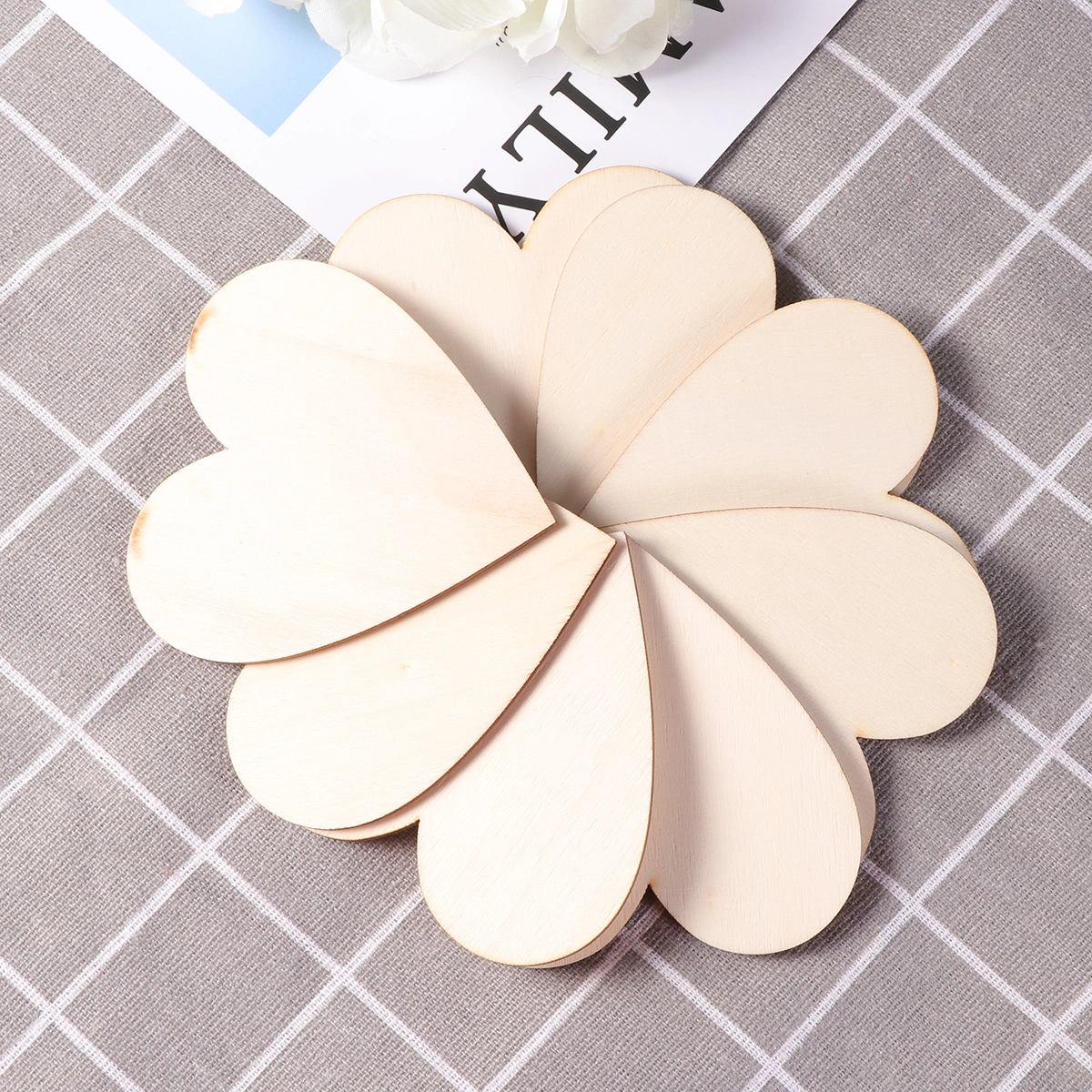10pcs 80mm DIY Doodle Educational Toy Small Natural Wooden Slice Scrapbooking Embellishments DIY Craft Decor (Heart Pattern)
