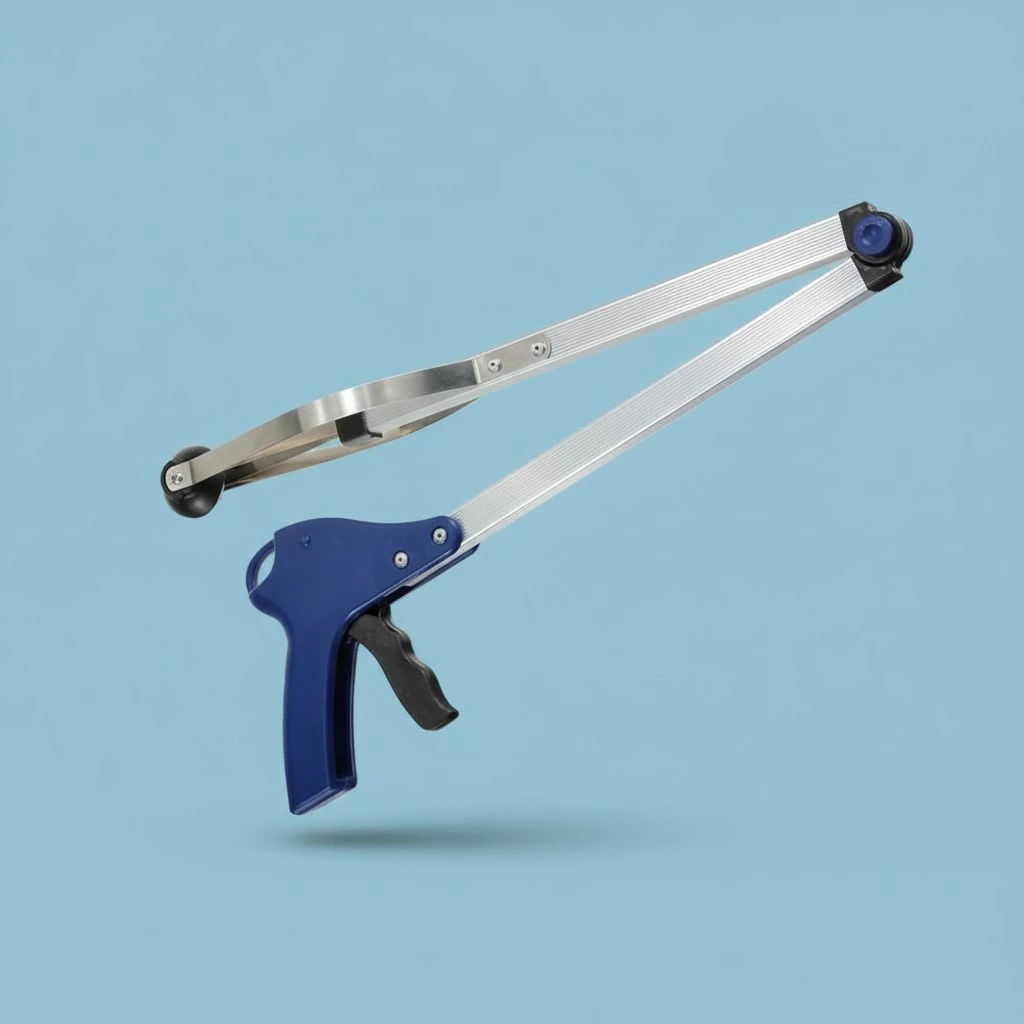 83cm Foldable Garbage Grabber Trash Picker Pick up Gripper Reacher Tool (Blue)