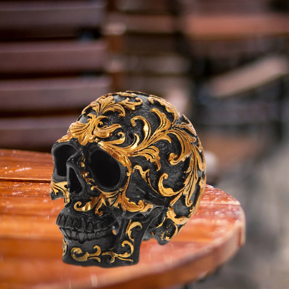 Resin Craft Black Skull Head Golden Carving Creative Decoration Skull Sculpture Ornament Home Halloween Decoration (Golden)