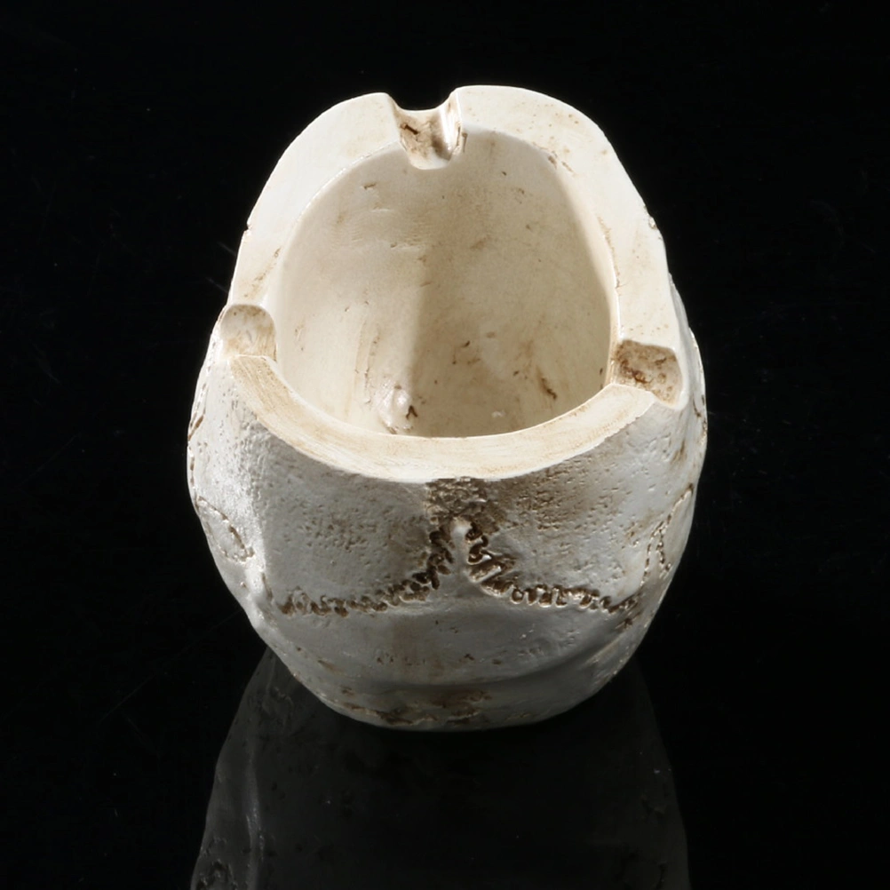 Resin Human Skull Ashtray Home Ornaments Scary Halloween Decorations Bar Decors Smoking Room Accessories
