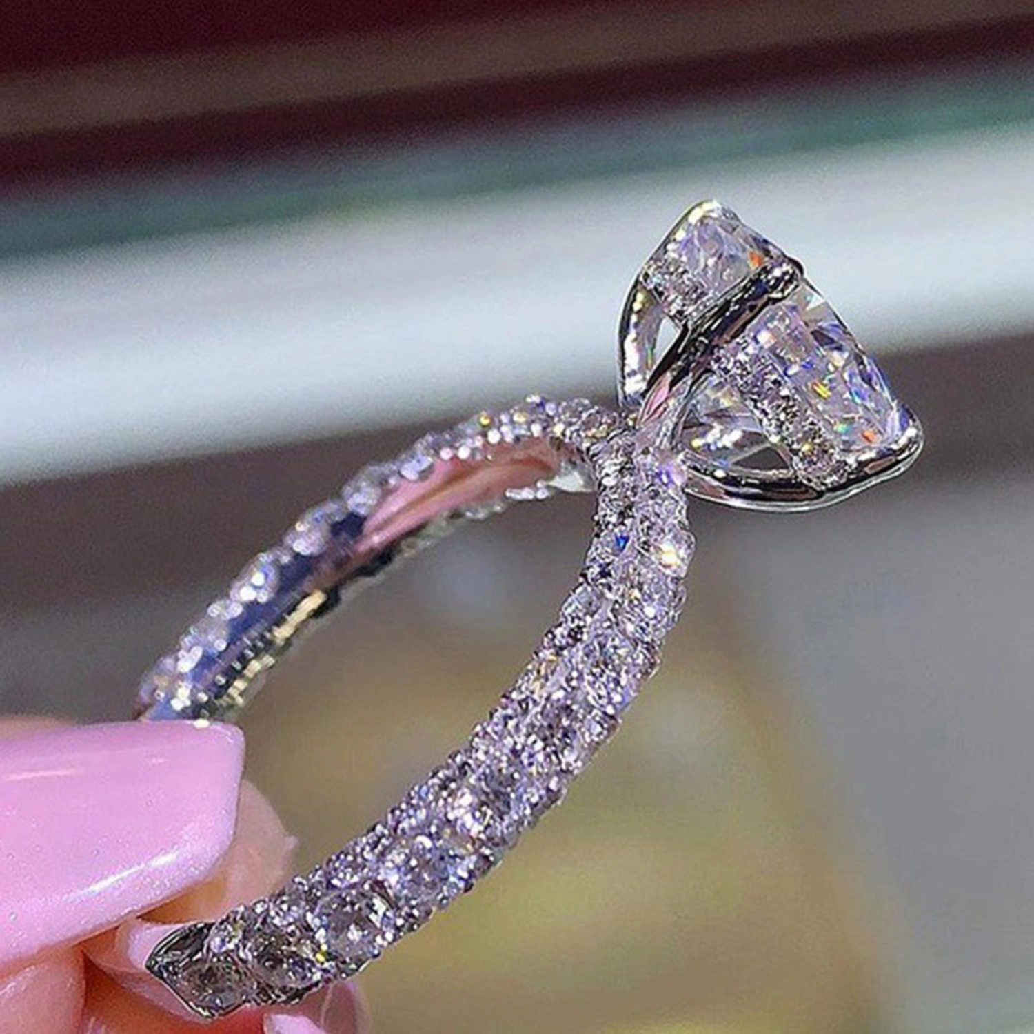 Women Ring Shining Rhinestone Geometric High Polished Eye-catching Decoration Hypoallergenic Finger Ring Wedding Supplies Party Jewelry
