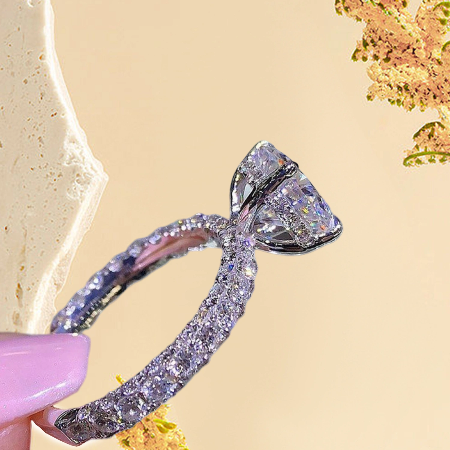 Women Ring Shining Rhinestone Geometric High Polished Eye-catching Decoration Hypoallergenic Finger Ring Wedding Supplies Party Jewelry