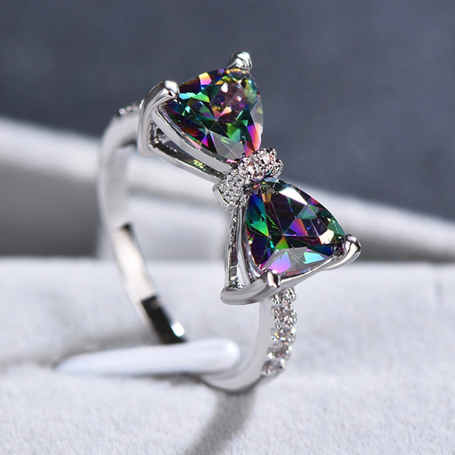 Women Ring Aesthetic Bow-knot Shiny Rhinestone Inlaid Sparkling Decorative Valentines Gift Colored Cubic Zirconia Forefinger Ring Jewelry Fashion Accessory